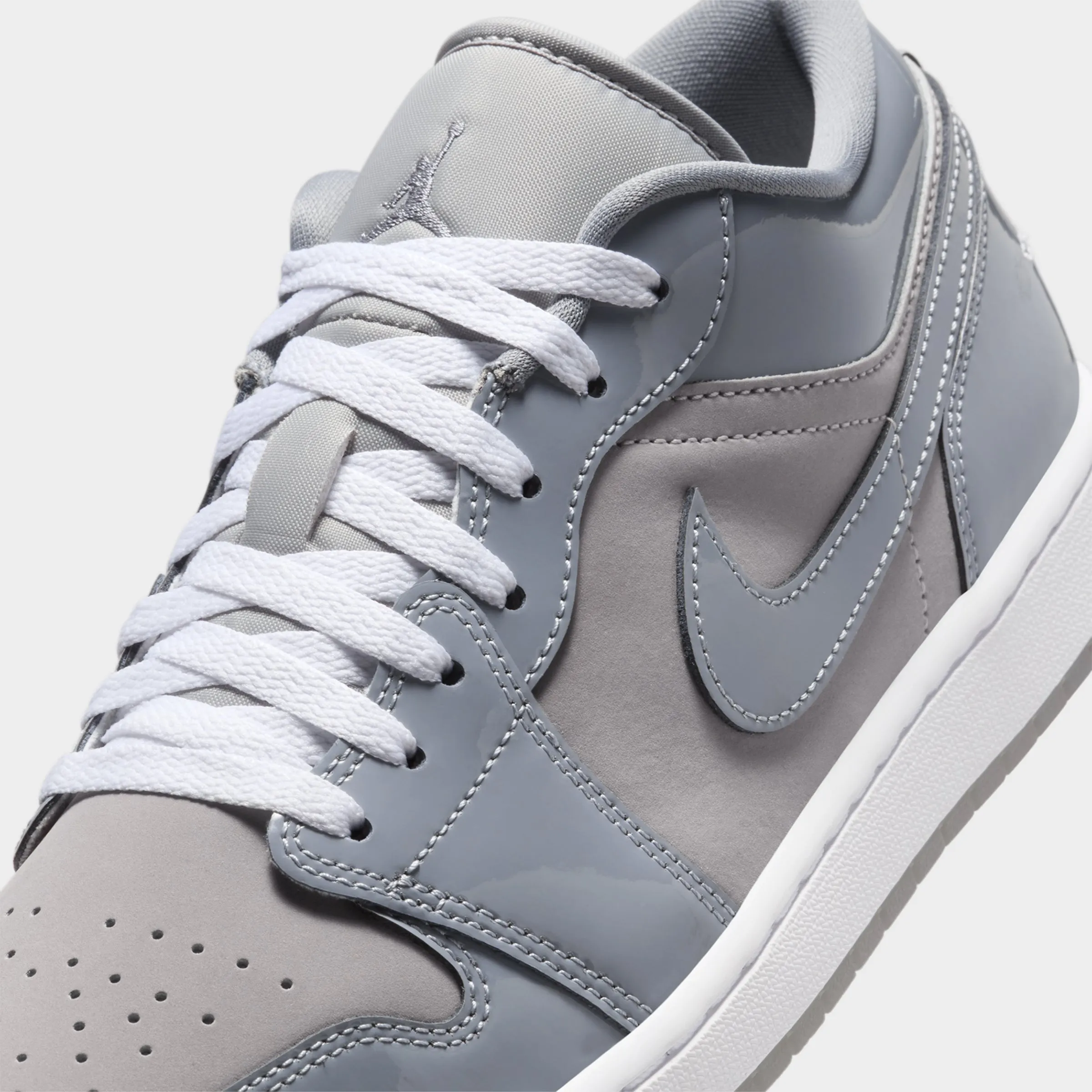 Stable Heel Counter Multi Density Jordan 1 Low SE Medium Grey / Cool Grey - White