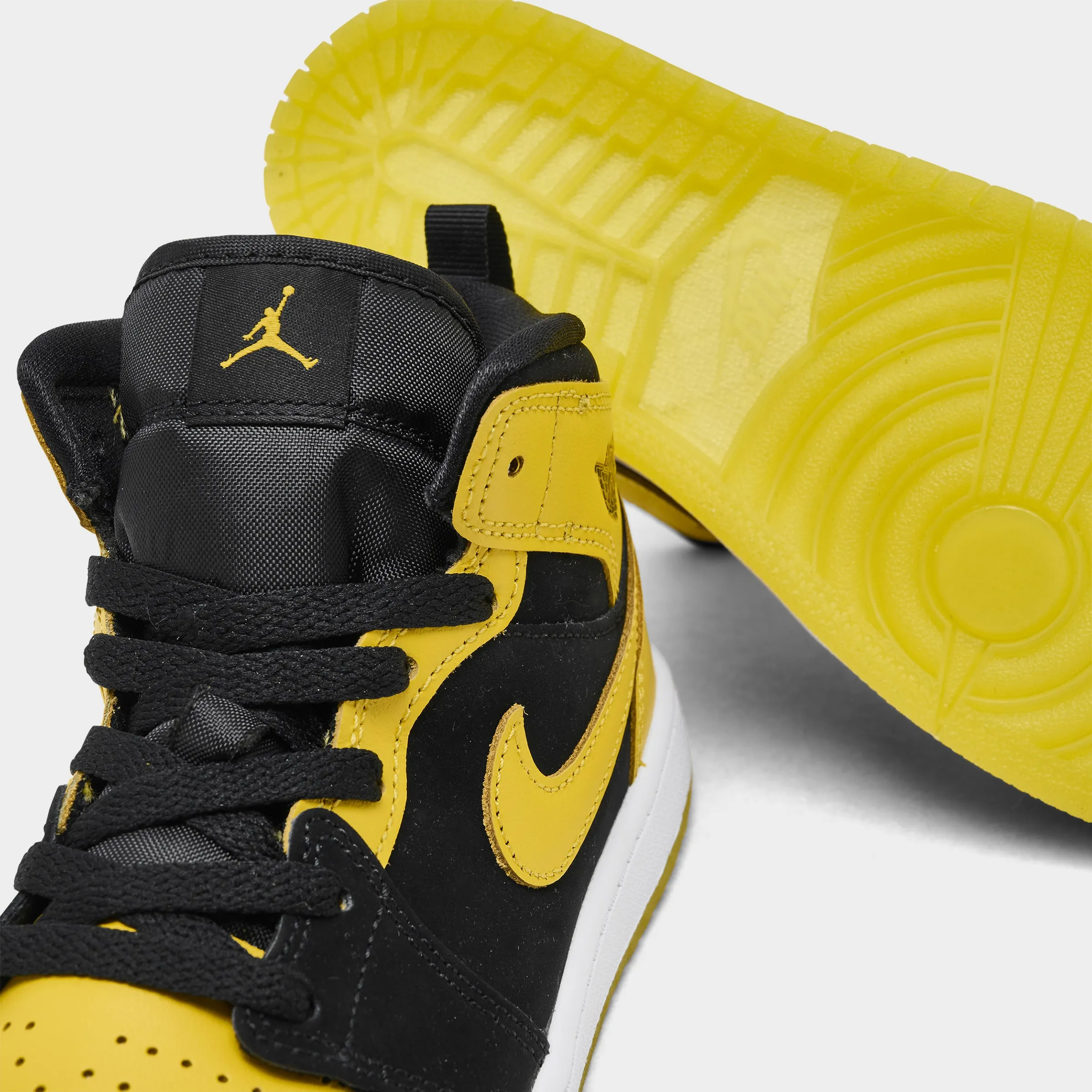 Stretchy Material Jordan 1 Mid PS Black / Varsity Maize - White