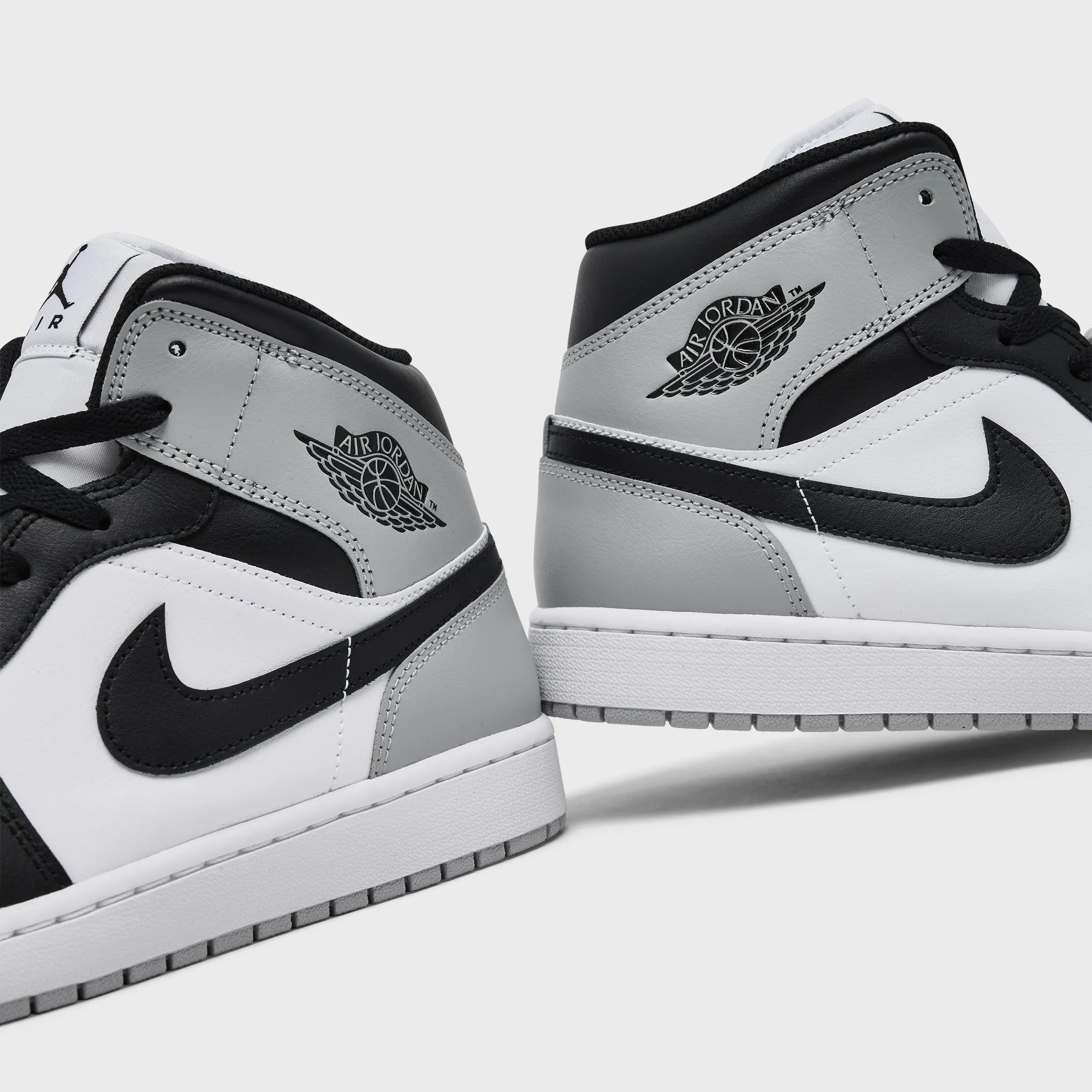 Breathable Grip Durable piece Jordan 1 Mid White / Black - Light Smoke Grey