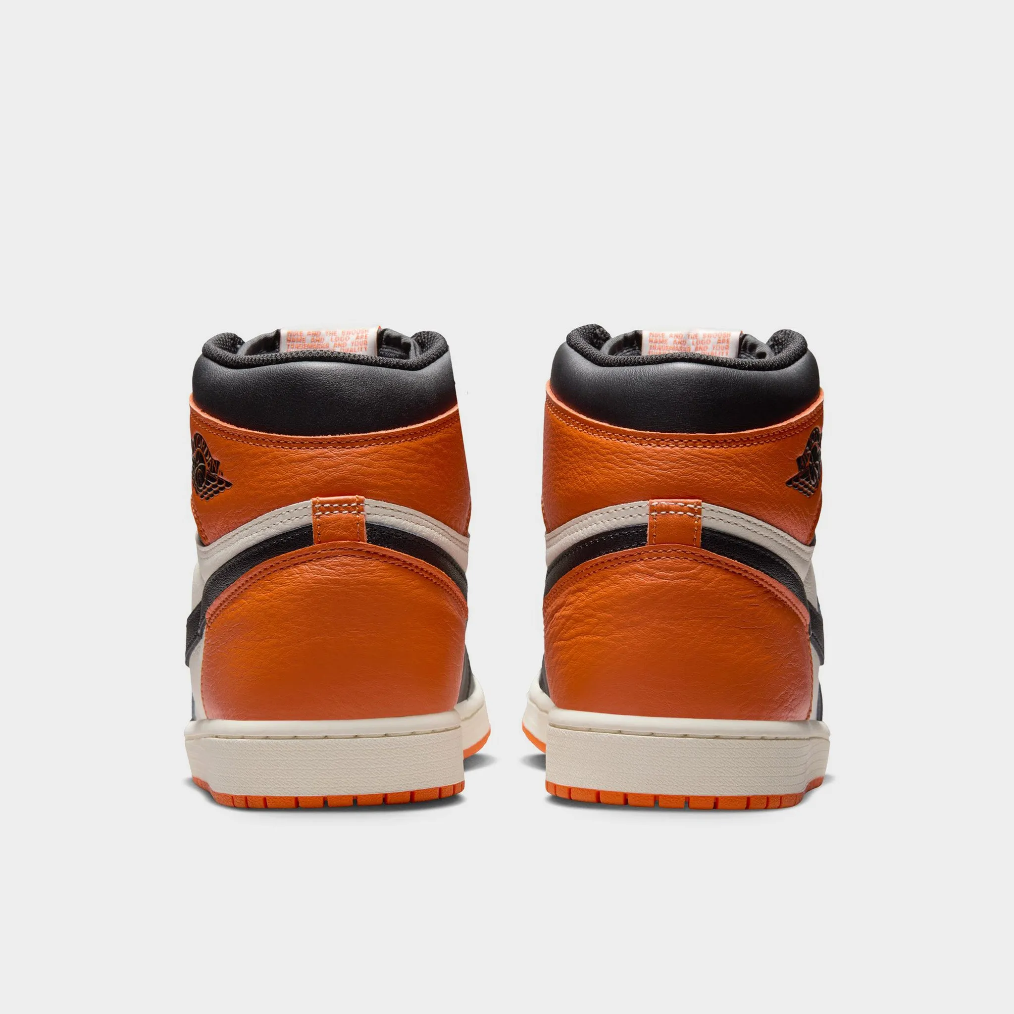 Jordan 1 Retro High OG Black / Sail - Starfish Practical Fast Play