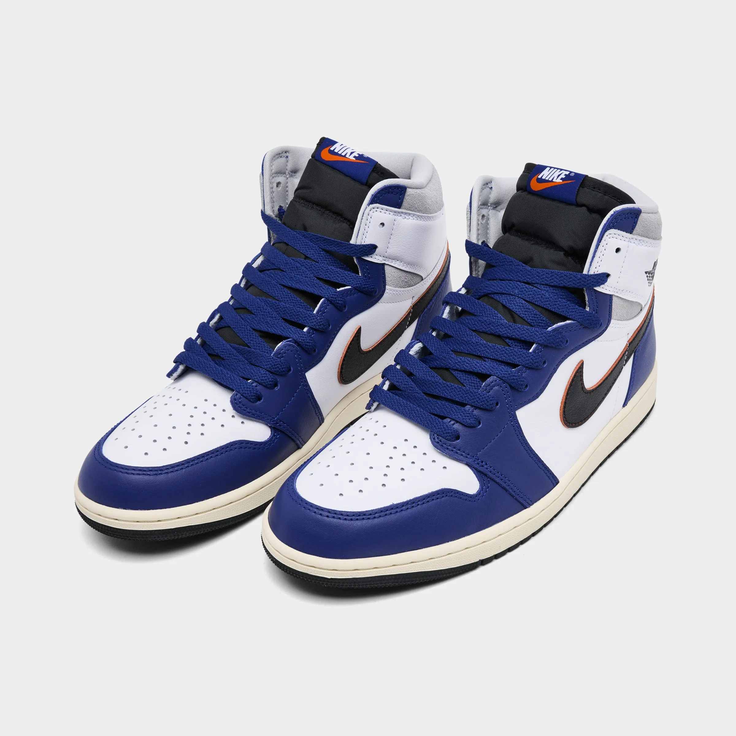 Supportive sole Ergonomic Heel Cup Jordan 1 Retro High OG White / Black / Neutral Grey - Deep Royal Blue