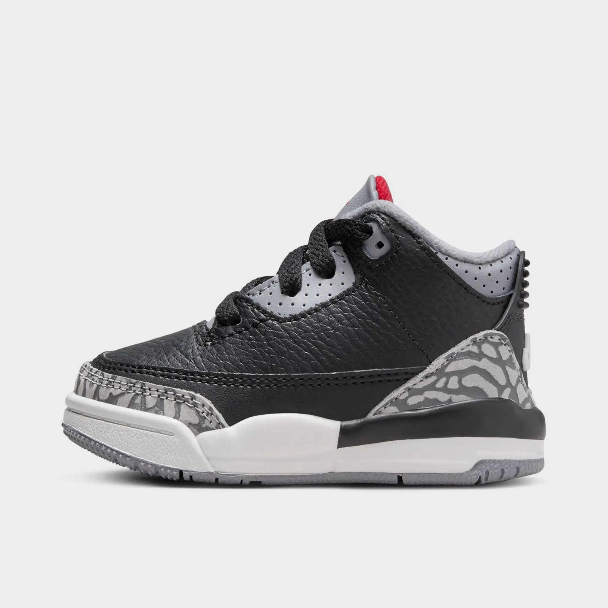 Supportive Heel Urban Edge Jordan 3 Retro TD  Black / Fire Red - Cement Grey