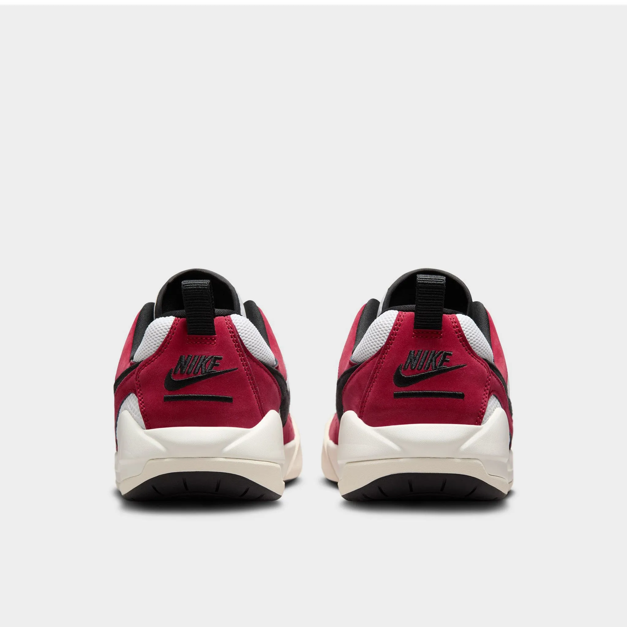 Jordan CMFT Era White / Black - Varsity Red Peak Performance Endurance Run