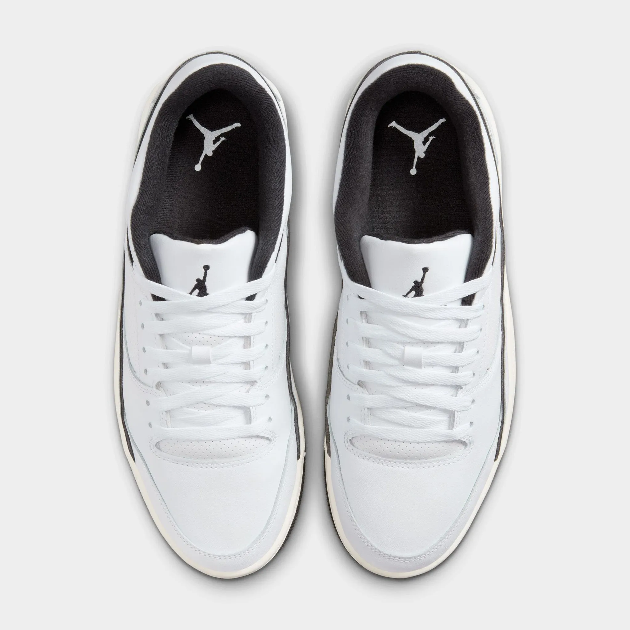Jordan Flight Court White / Black - Sail Guard Shift