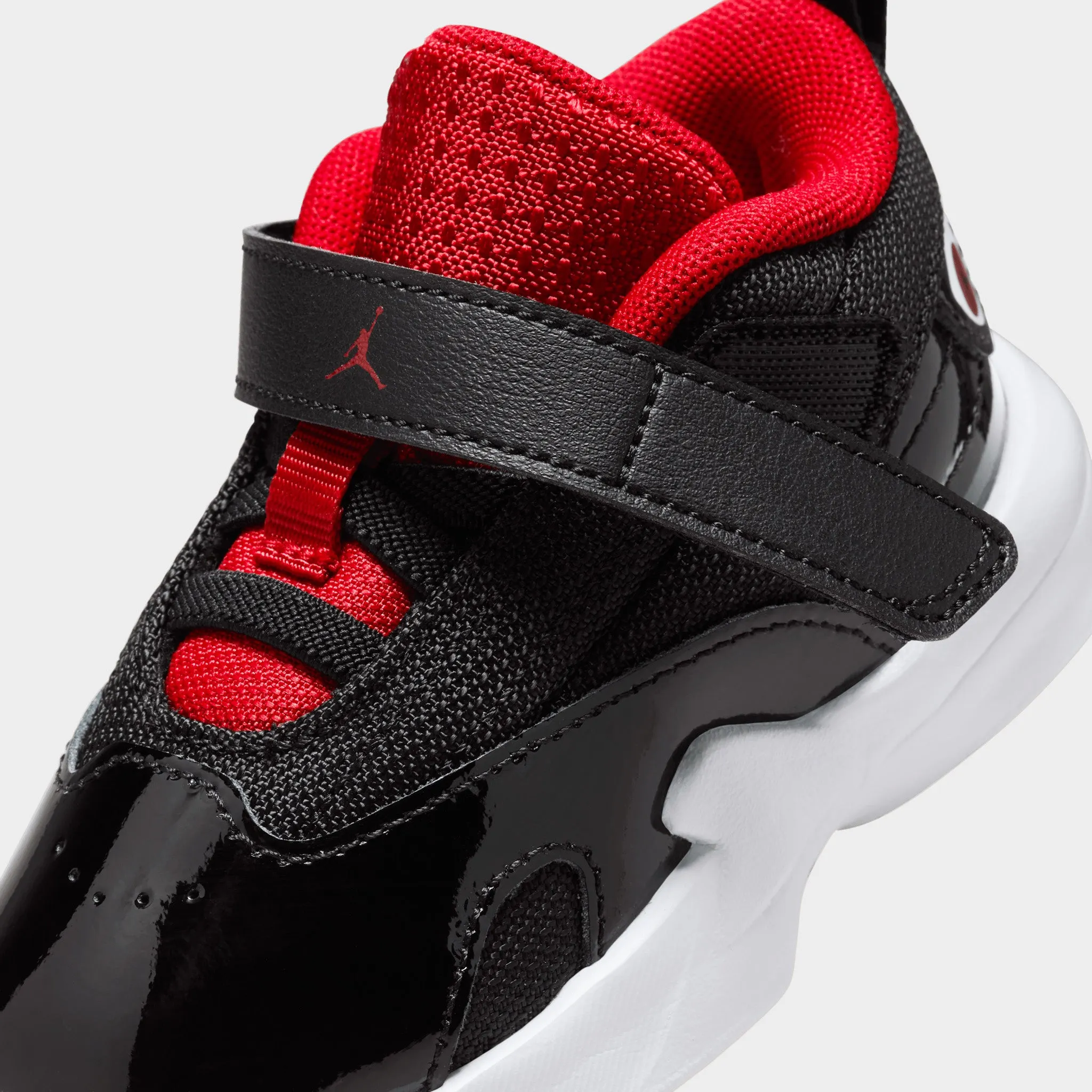 Jordan Max Aura 6 TD Black / Gym Red - White Fashion Rush Comfortable Flex