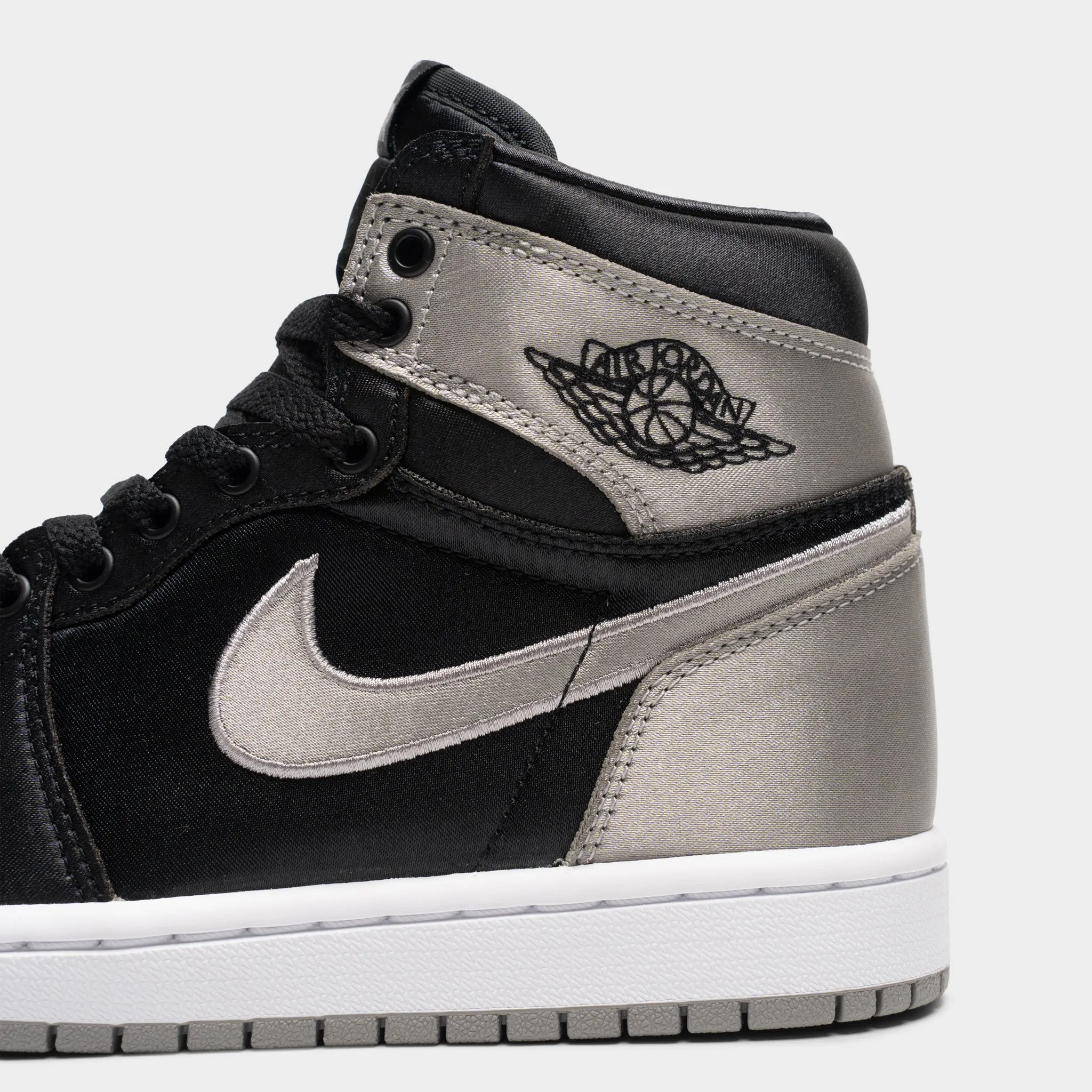 MoistureWickingFabric Neutral Frame Jordan Women's 1 Retro High OG Black / Medium Grey - White