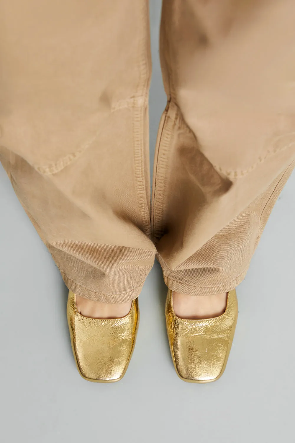 Low   maintenance Simple Julieta Mary Janes in Gold Leather