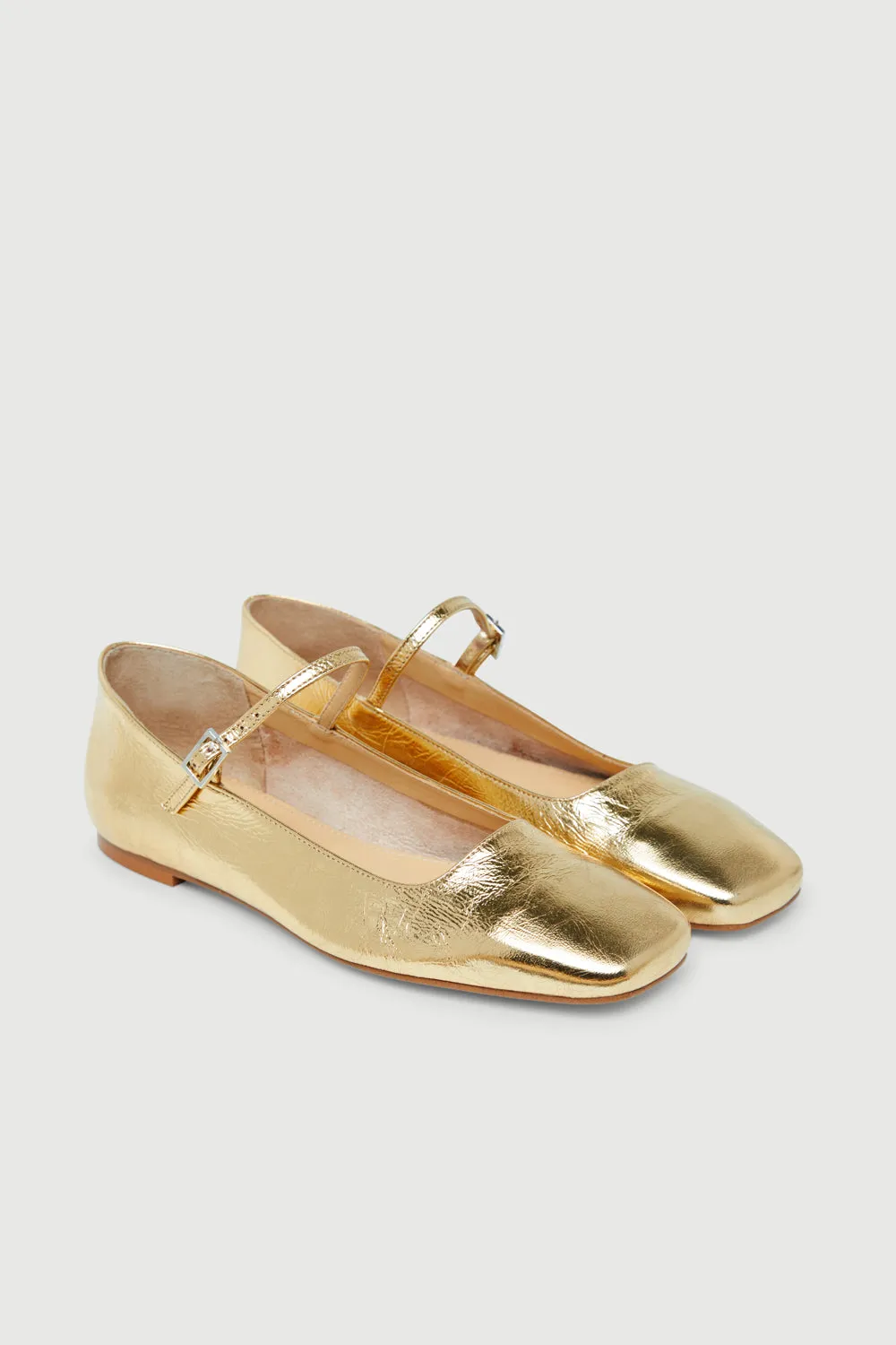 Julieta Mary Janes in Gold Leather Elastic