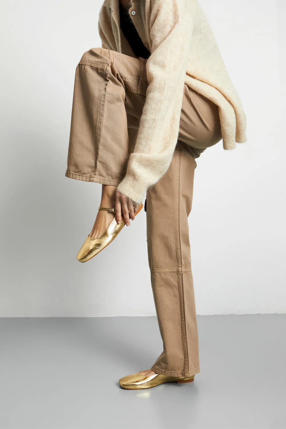 Julieta Mary Janes in Gold Leather Anti   Slip High Quality