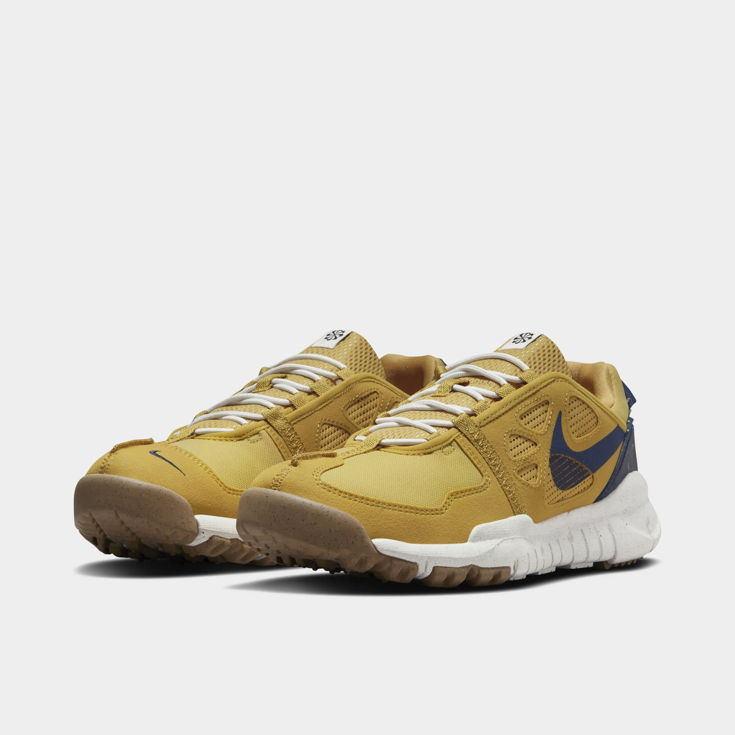 Active Feet Nike Free Terra Vista Sanded Gold / Midnight Navy - Goldtone