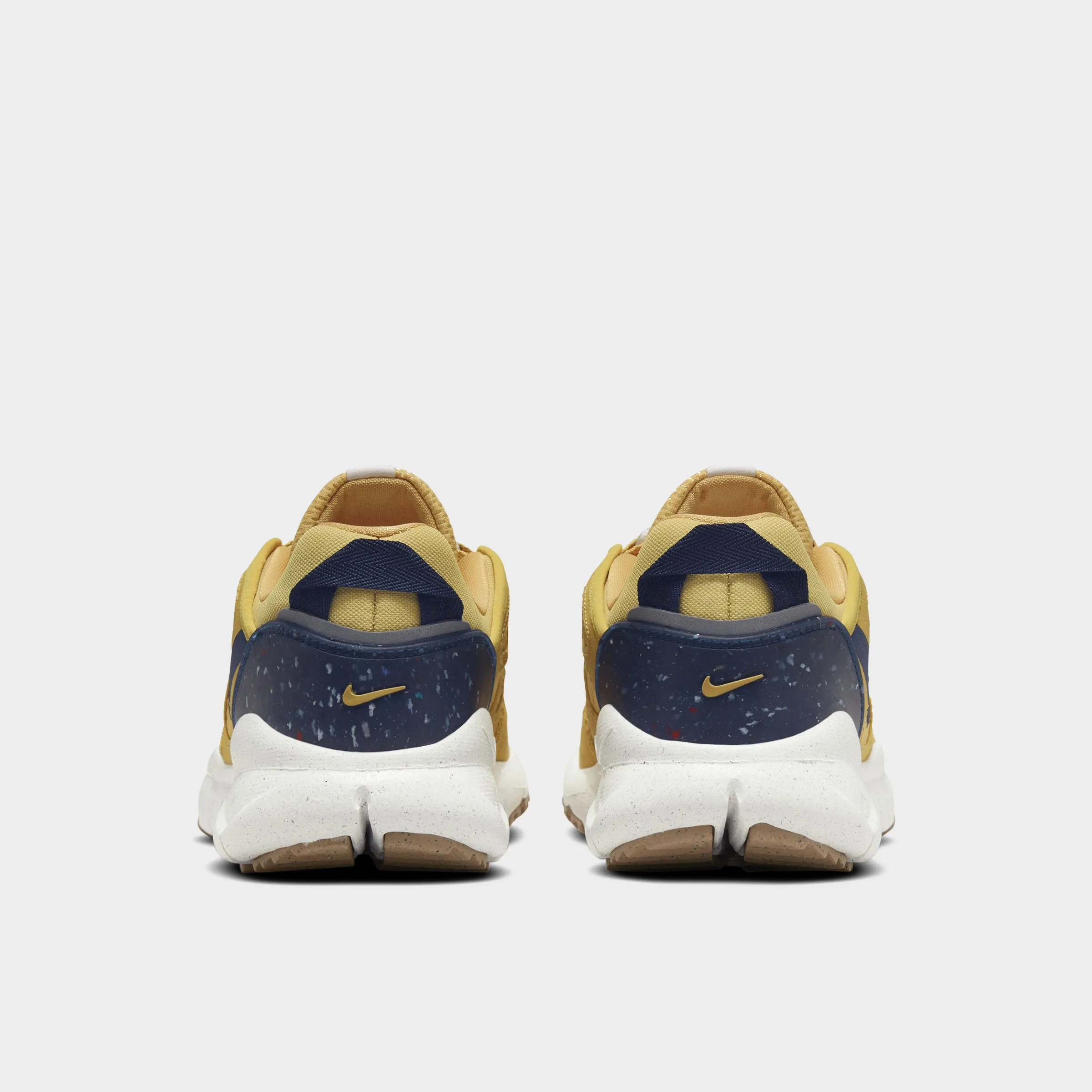 Nike Free Terra Vista Sanded Gold / Midnight Navy - Goldtone Subtle Texture Durable Design