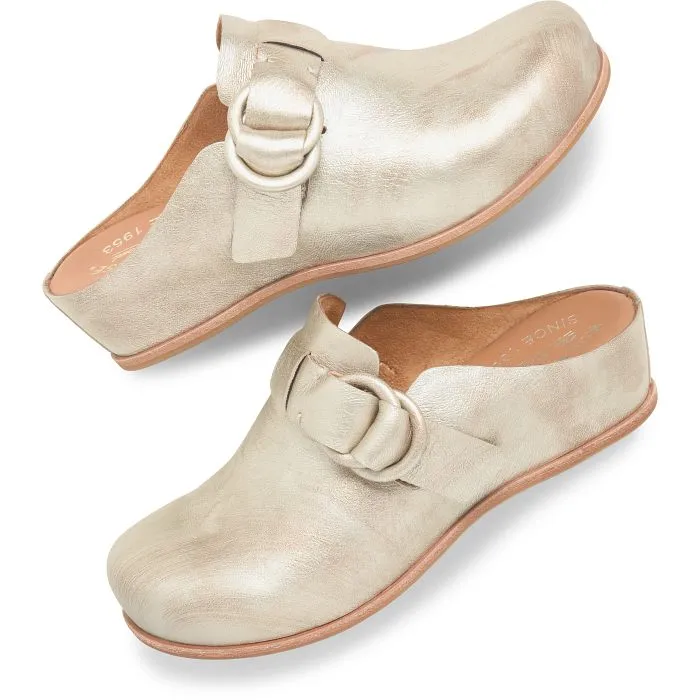 photo shoot KORK EASE KORI - GOLD