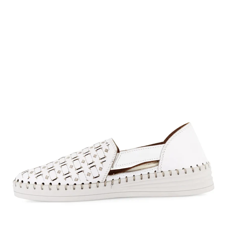 LAYER - WHITE LEATHER Stream Walk Help Glow