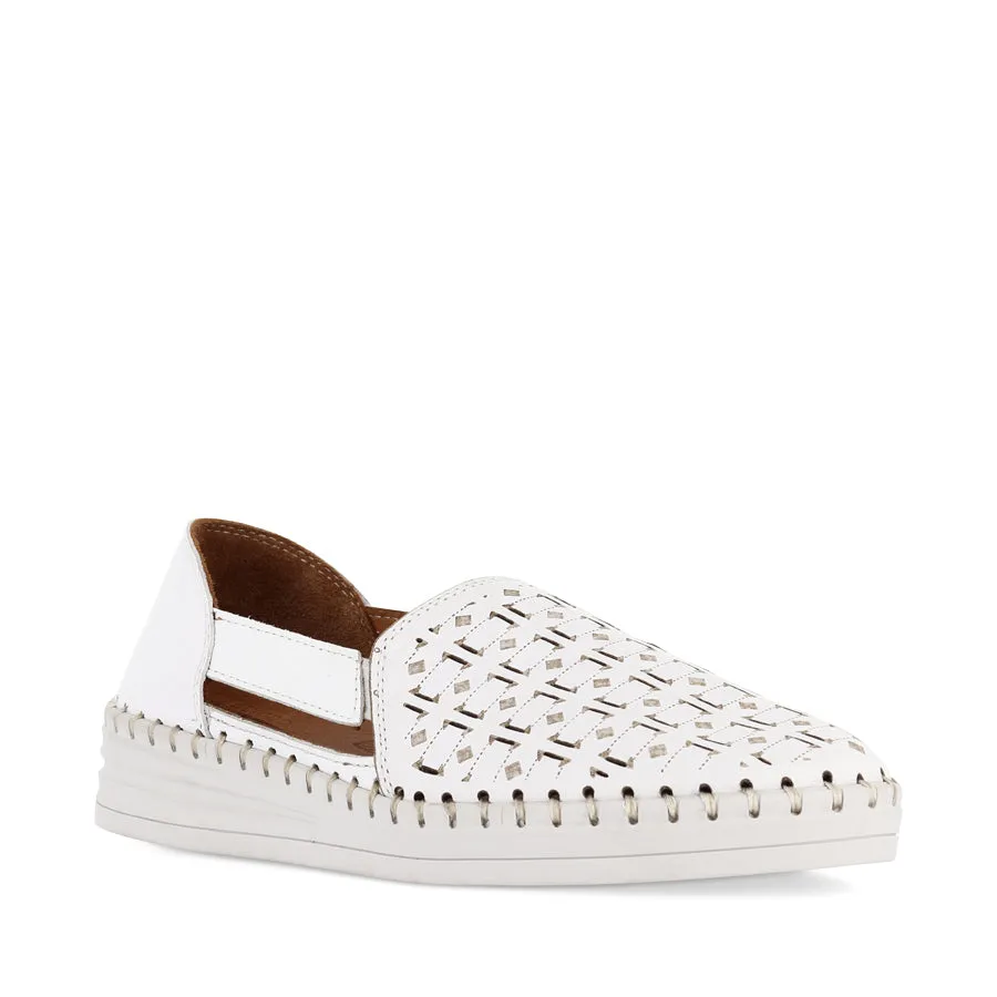 LAYER - WHITE LEATHER Versatile Footwear Secure Step