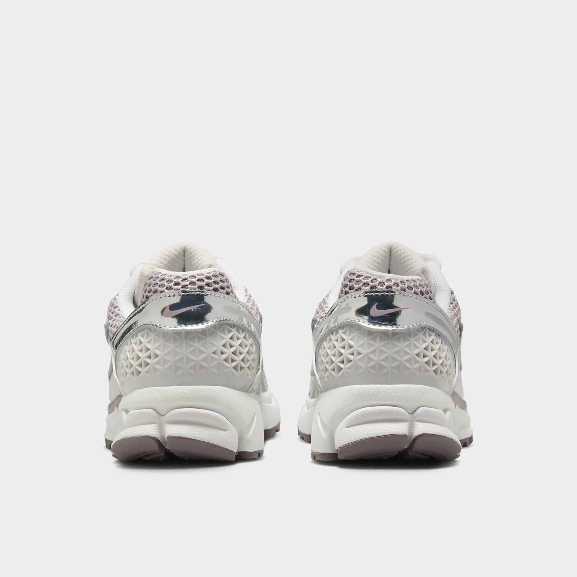 Nike Women's Zoom Vomero 5 Vast Grey / Metallic Silver Zip Up Soft Cushioning