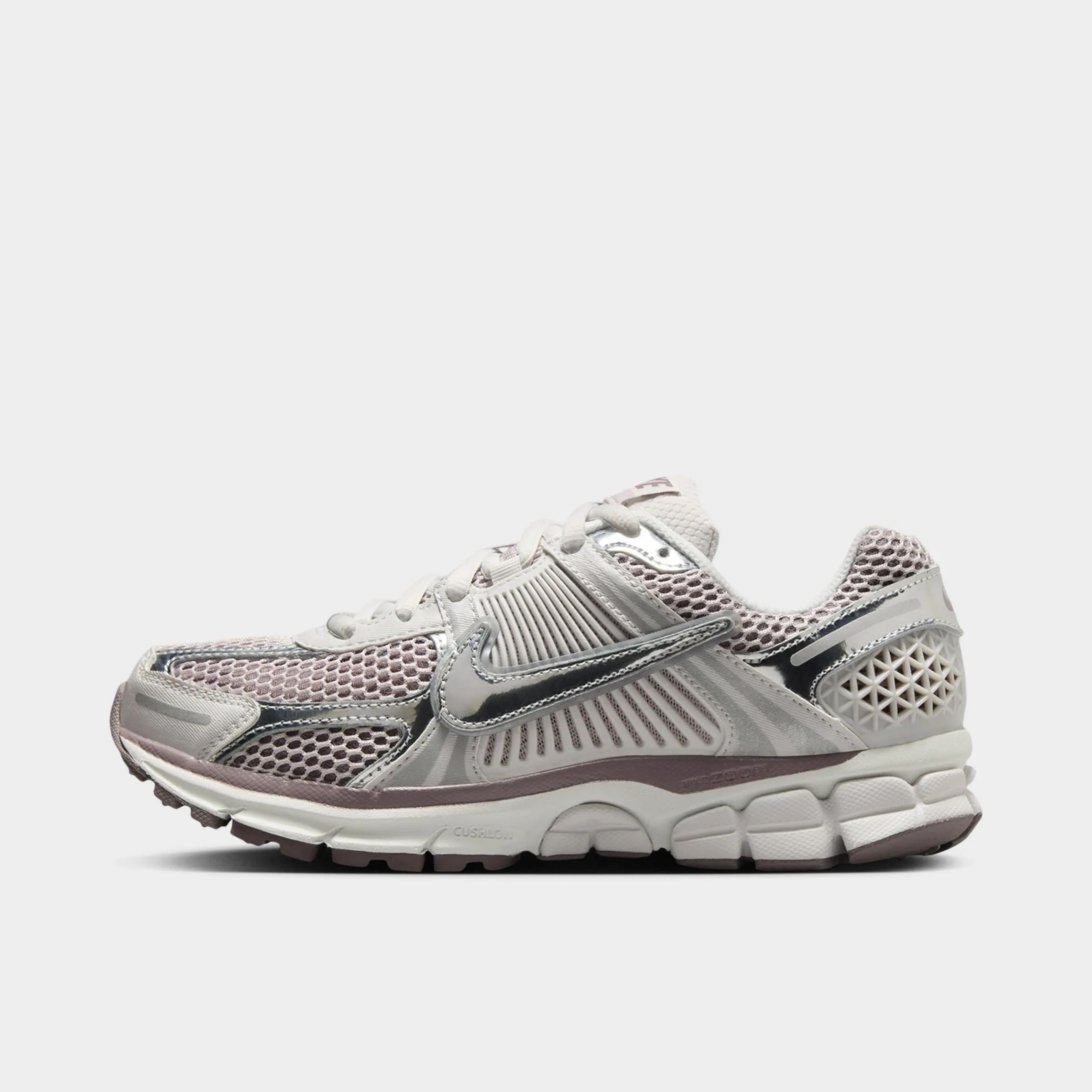 Trend-setting comfort Nike Women's Zoom Vomero 5 Vast Grey / Metallic Silver