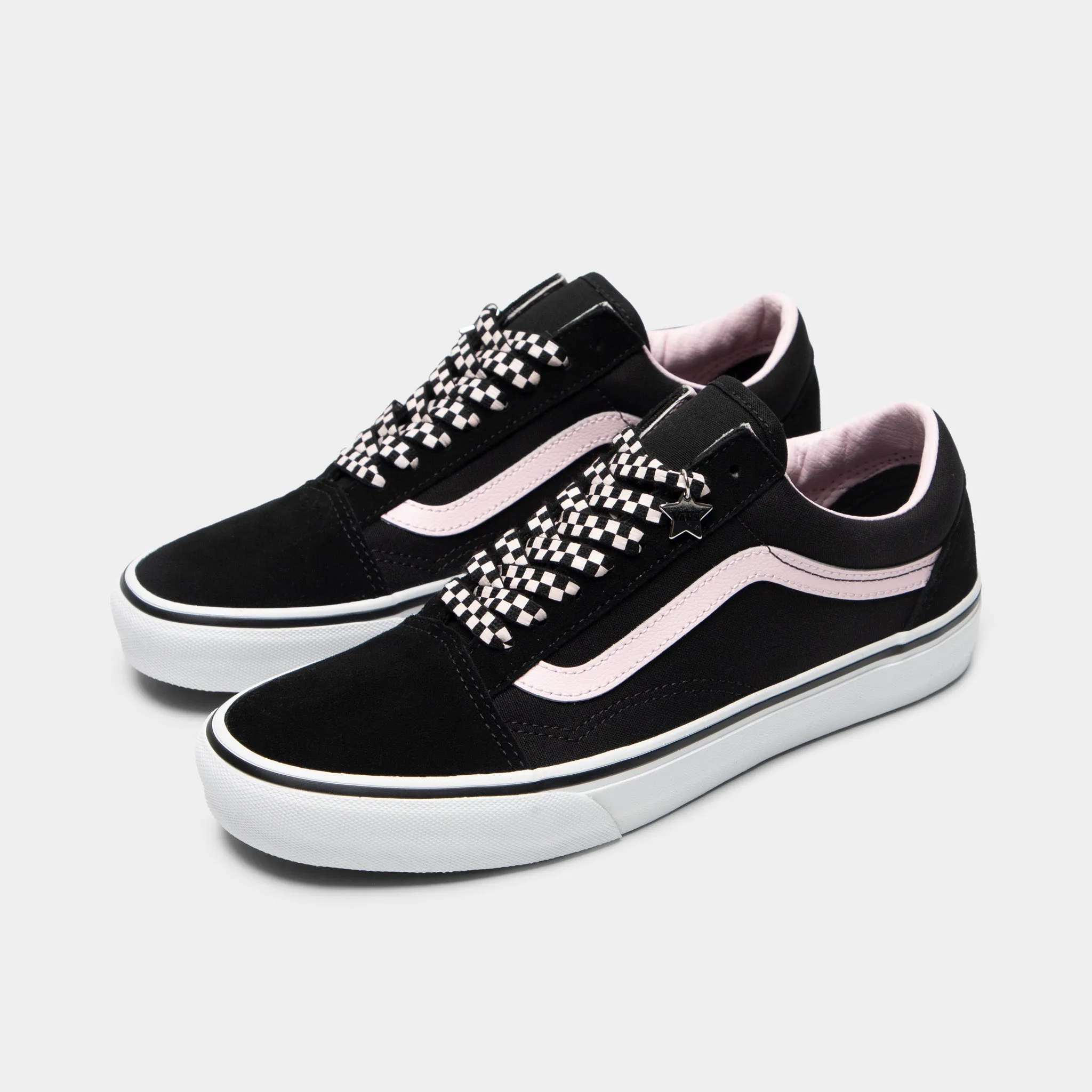 Vans Old Skool Black / White Charms Reliable Sole