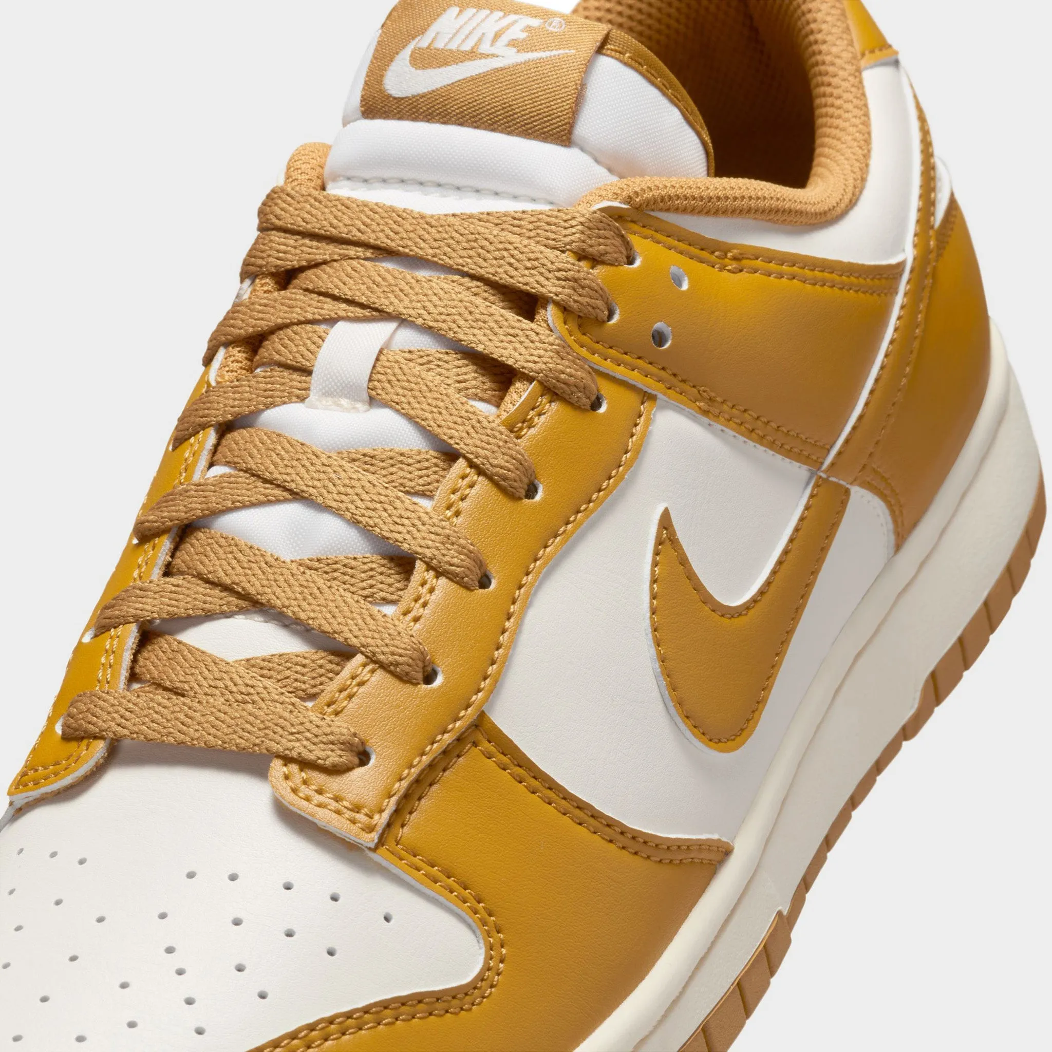 Nike Dunk Low Retro Pale Ivory / Wheat Motion Ease Springy ride