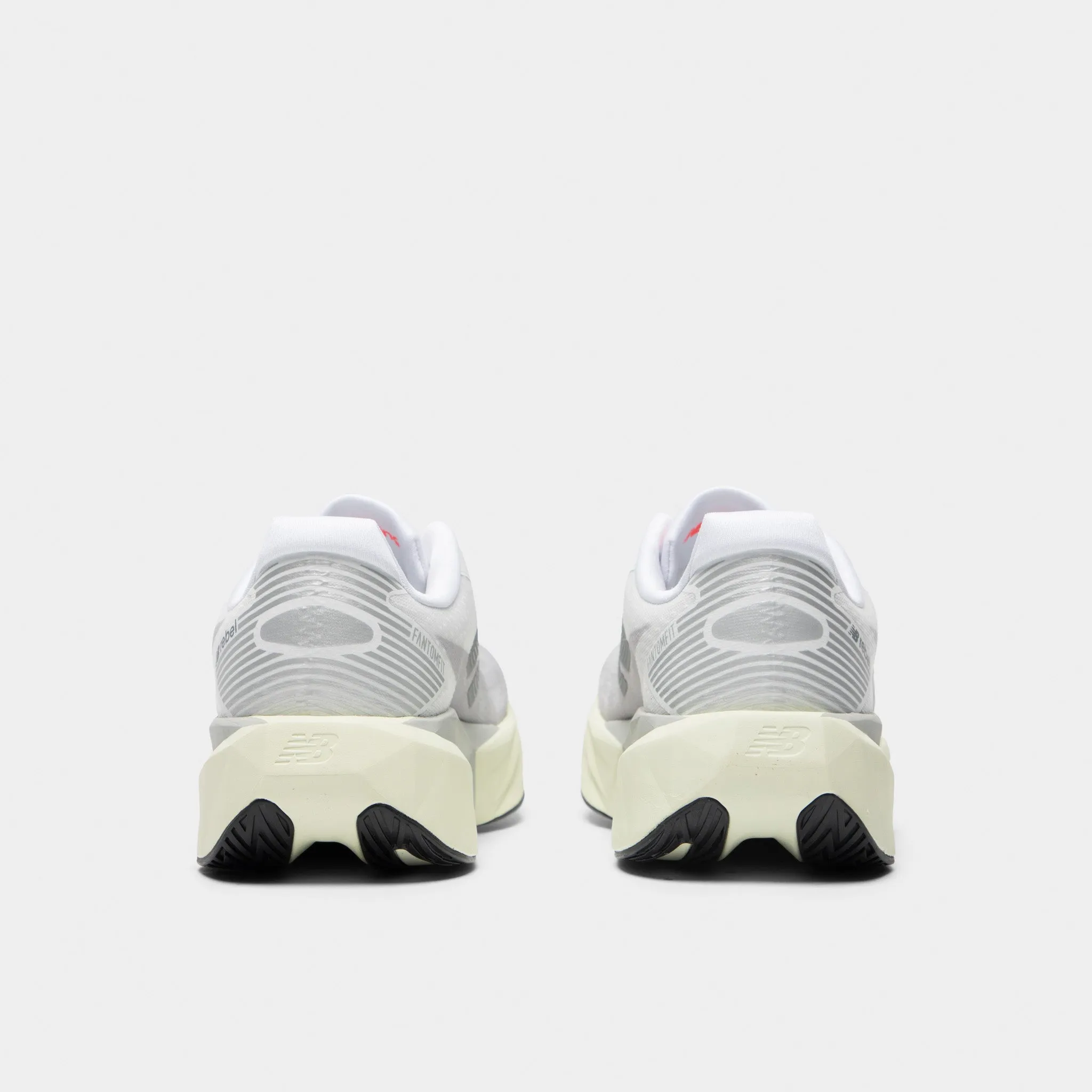New Balance FuelCell Rebel v5 White / Grey Foot Freedom