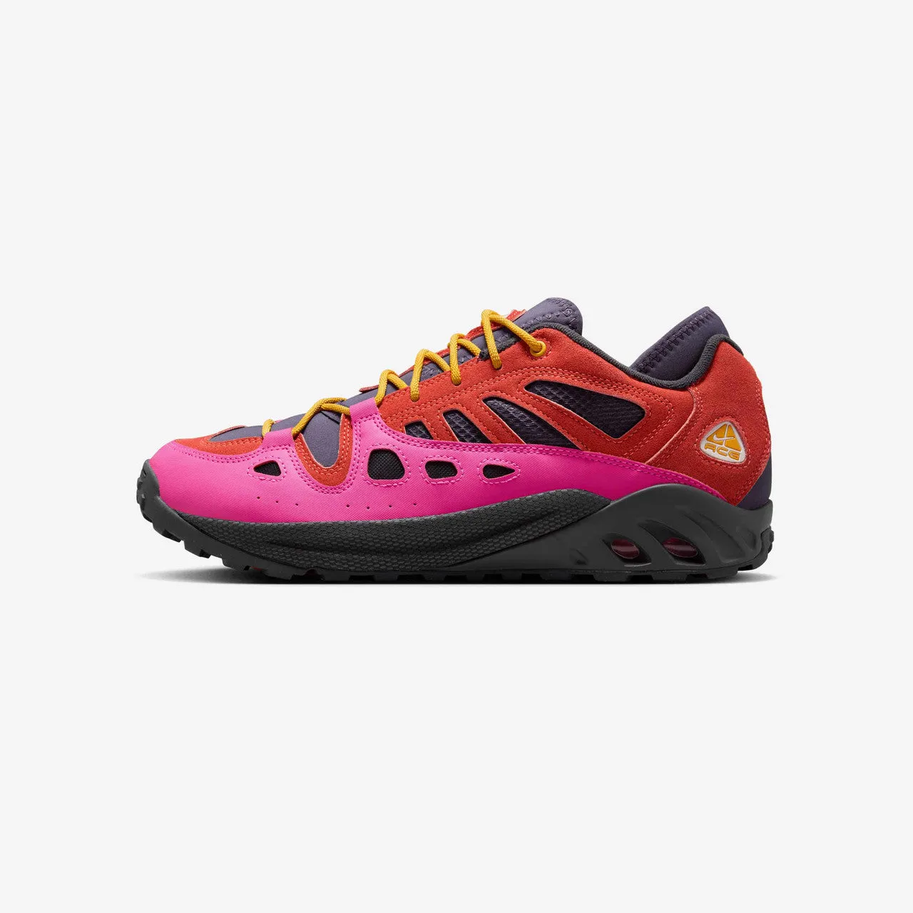 ACG Air Exploraid casual wearers - specific functions