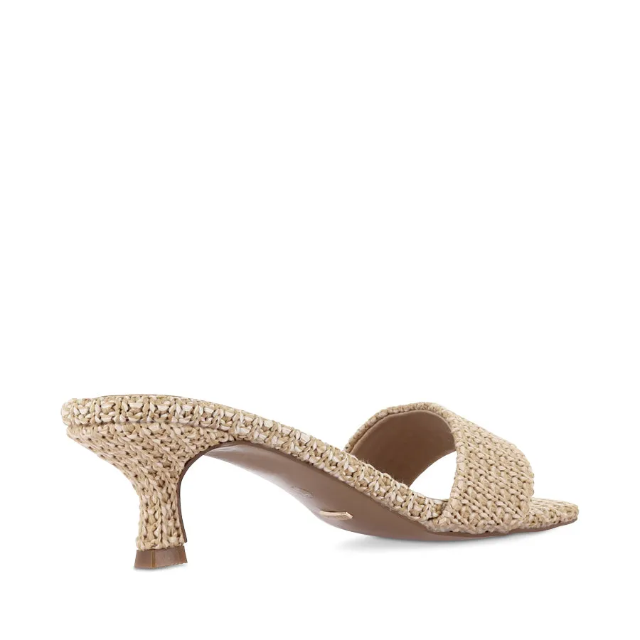 OLGA - NATURAL RAFFIA Breathable Cushion