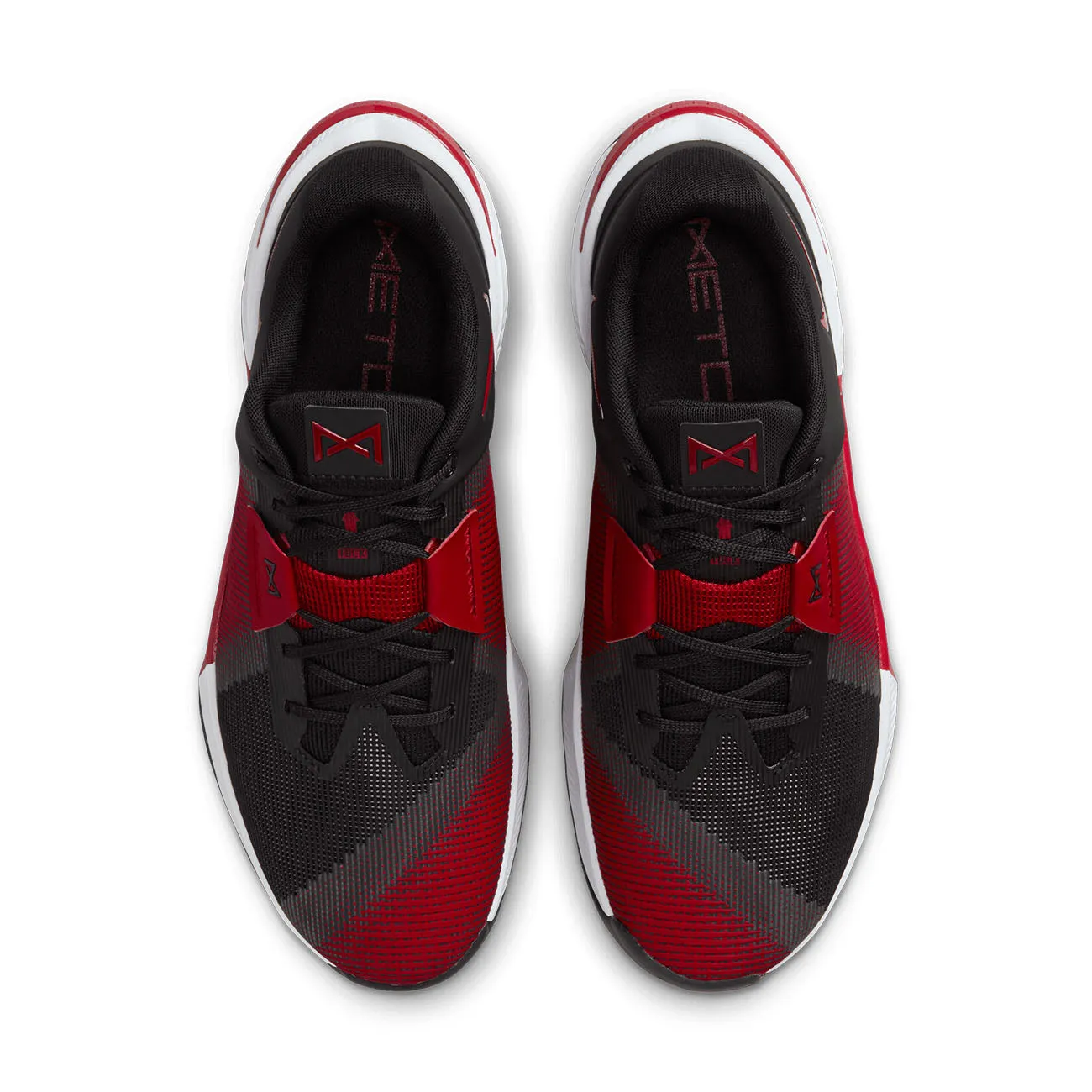 Effortless Silhouette Optimal ease Men's Nike Metcon 10