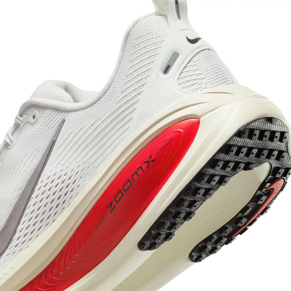 modern - style least flexible Men's Nike Vomero 18