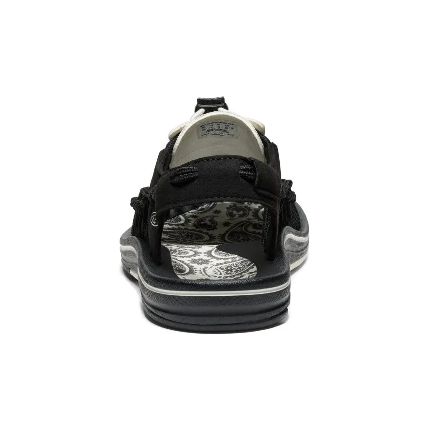 side - vents Men's UNEEK Sneaker x T.H.C.  |  Blk Raven Paisley