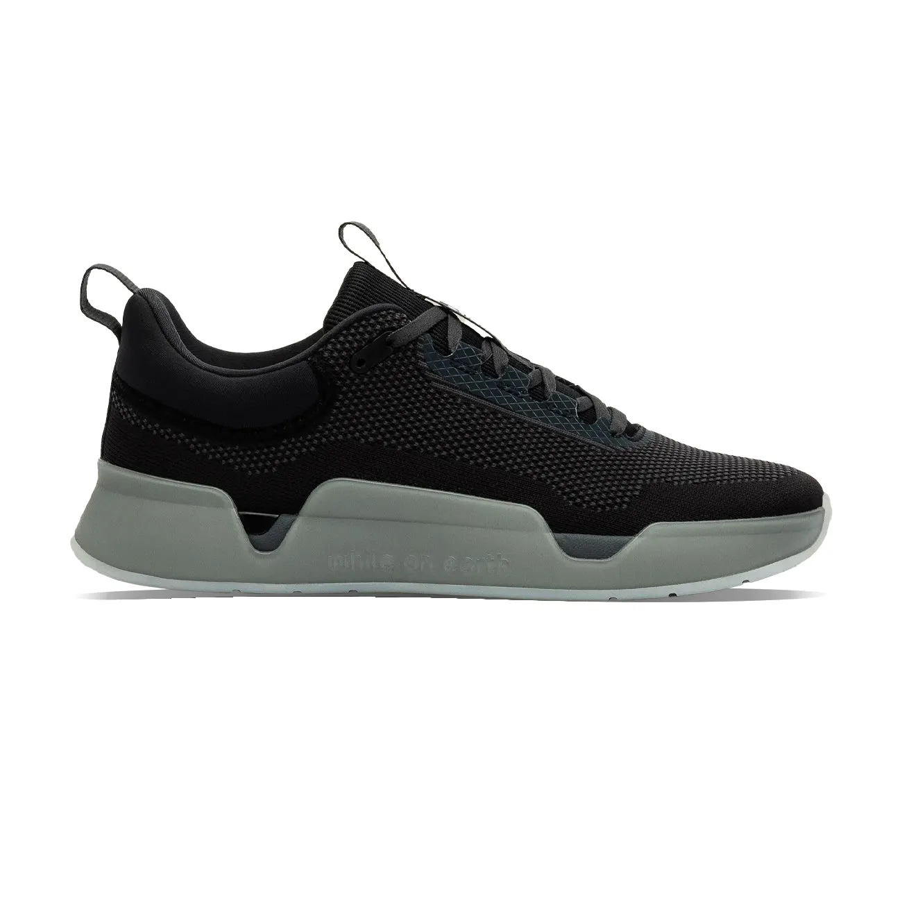 remarkable Men's While On Earth Move Trainer
