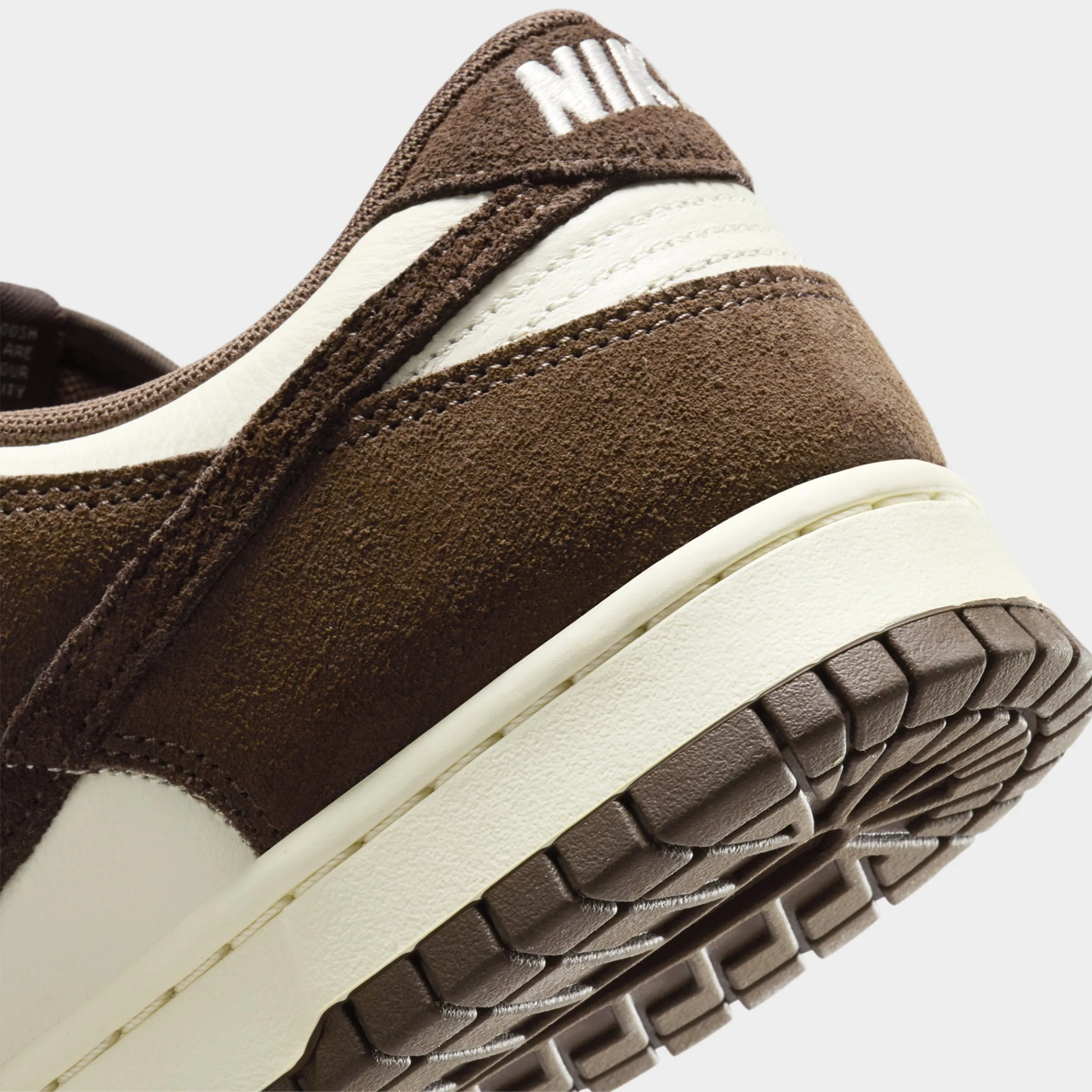Court Icon Endurance Boost Shoes Nike Dunk Low Retro SE Pale Ivory / Baroque Brown
