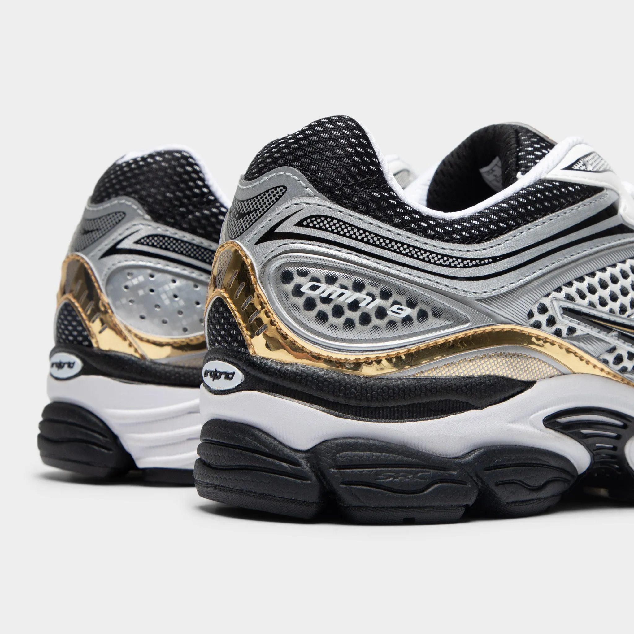 Saucony ProGrid Omni 9 Silver / Black - Gold Ventilated Sides Eco Conscious Packaging