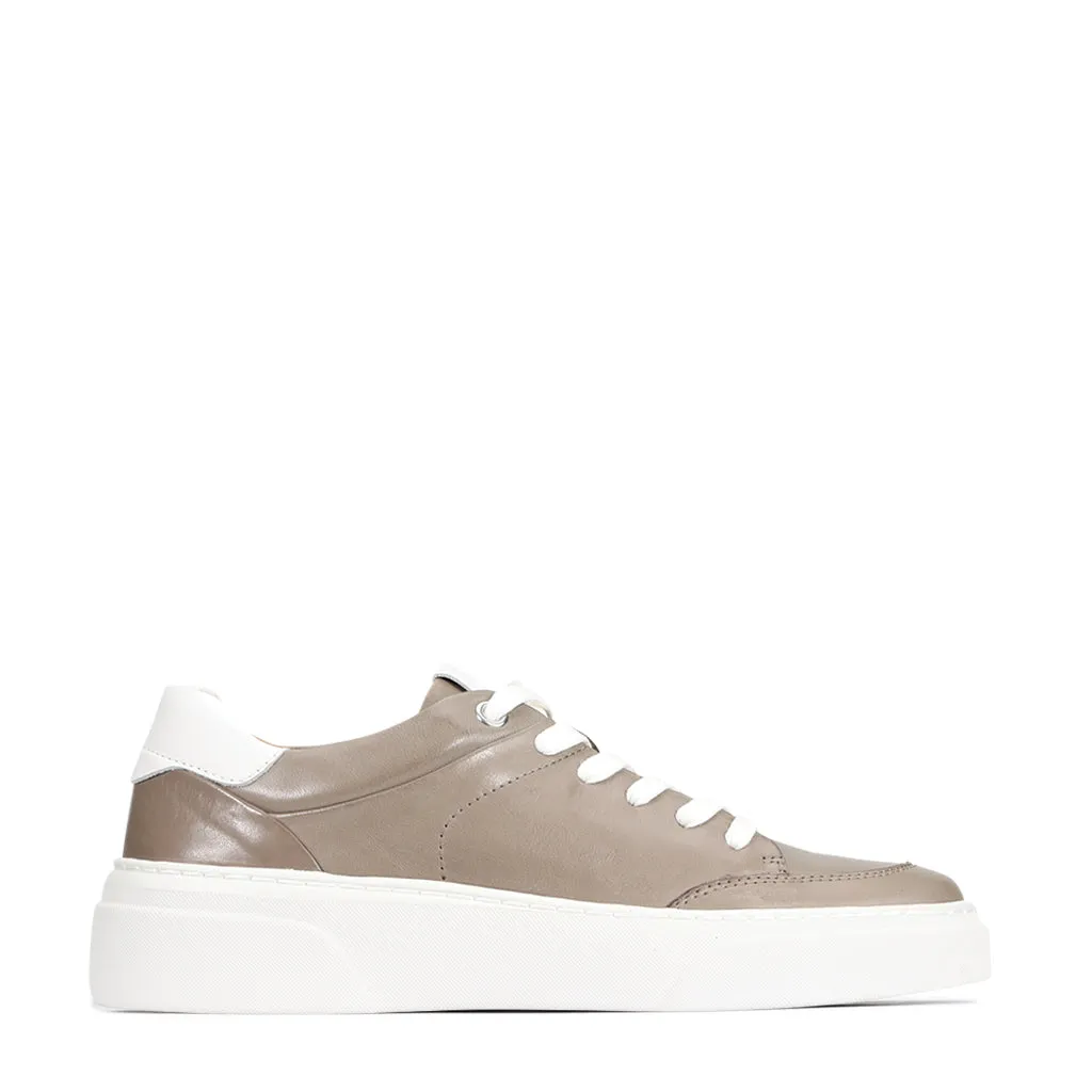 MINSK Secure Lace Loops Sleek Silhouette