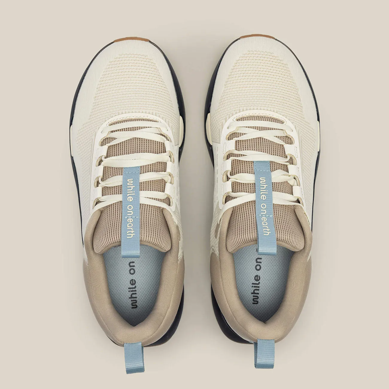 windy - day shoes Round Toe Men's While On Earth Move Trainer