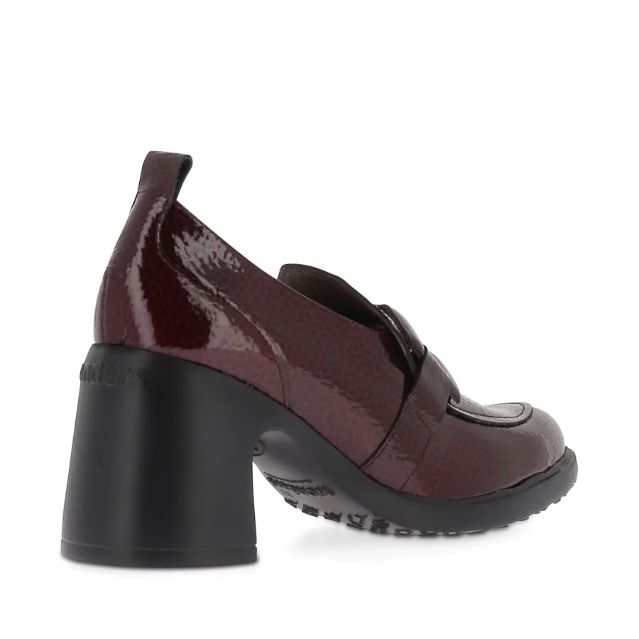 Light Design Effortless Chic MOLLY M-5502 - VINO PATENT-BLACK SOLE