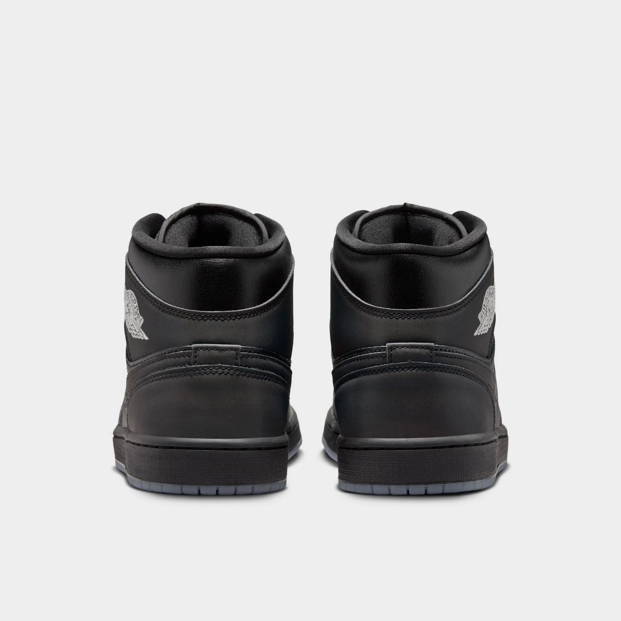 Street Friendly Fit Flex Jordan 1 Mid SE Black / Black - White