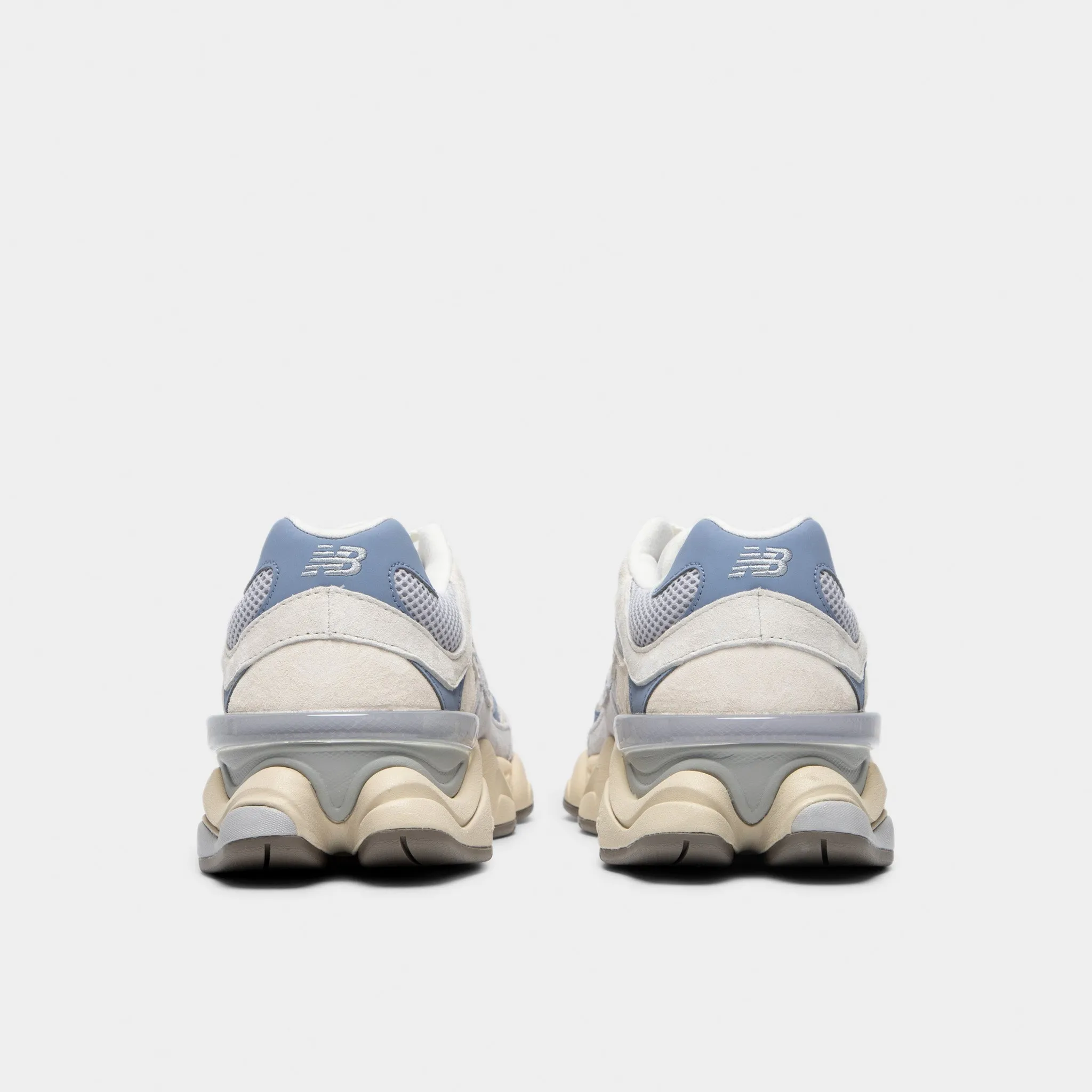 Adaptive Flex Grooves Ankle Support Design New Balance 9060 Pearl Grey / Linen