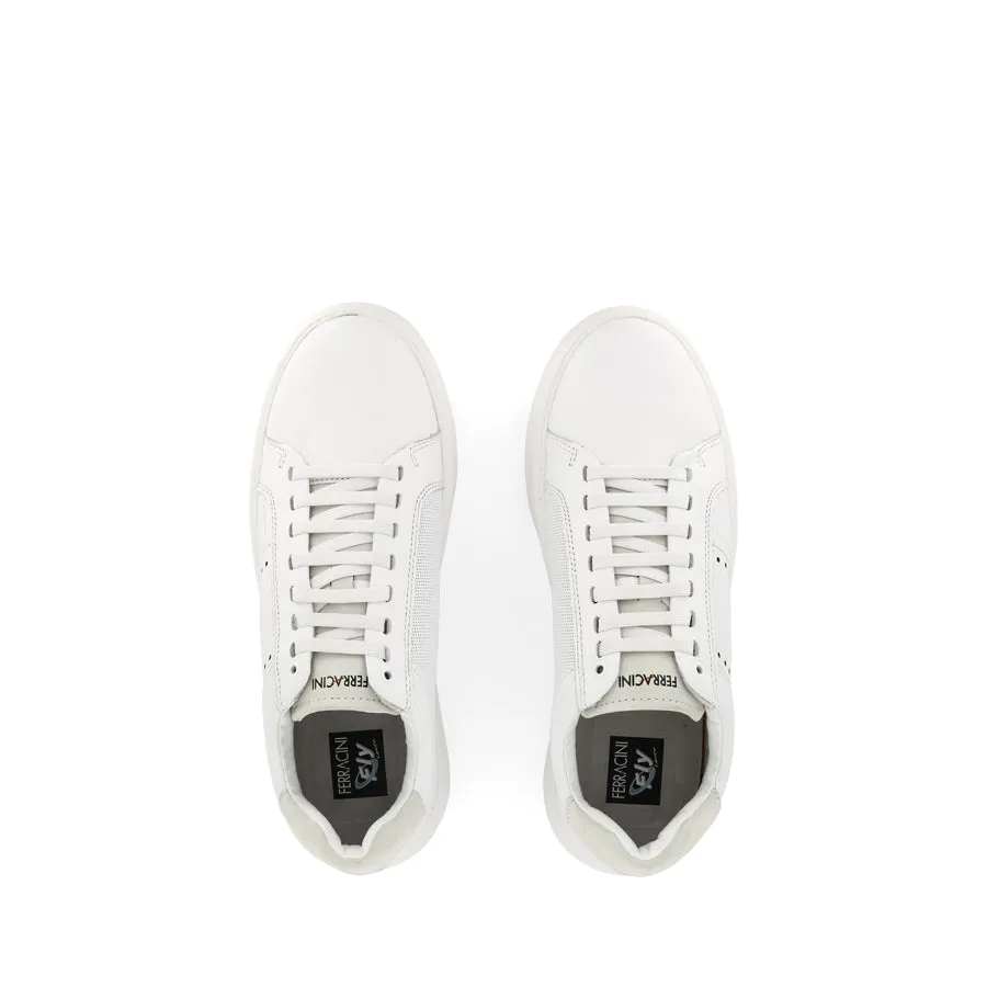 YASHEY - WHITE LEATHER Smart Chic