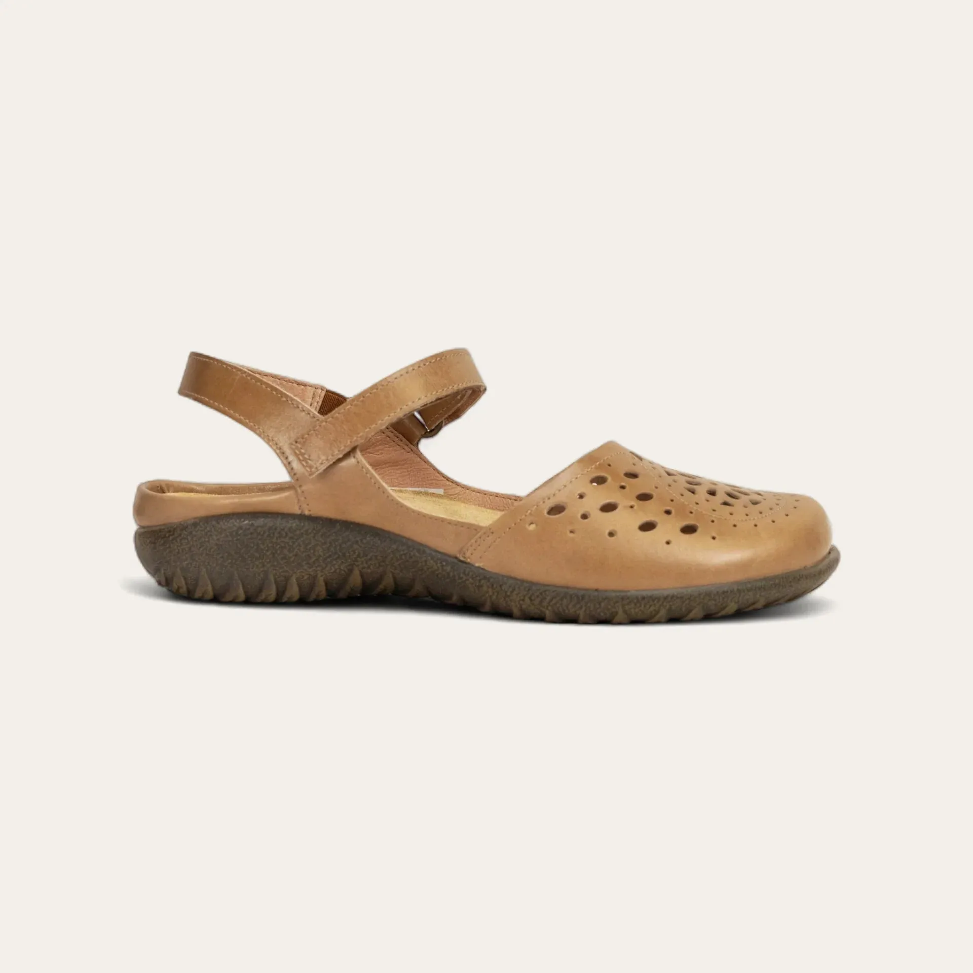 NAOT ARATAKI - TAN Look Ready