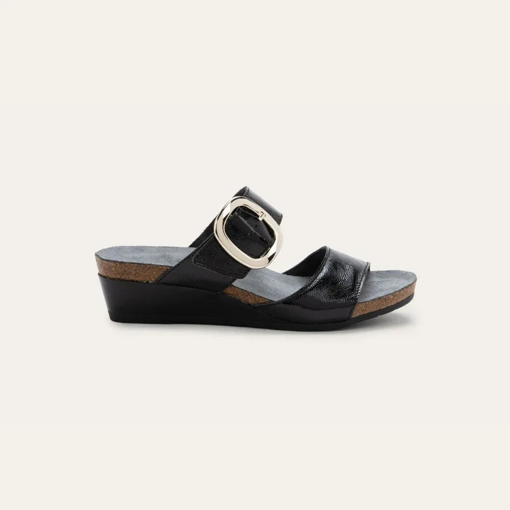 NAOT MAGIC - BLACK PATENT Classic Meta Move
