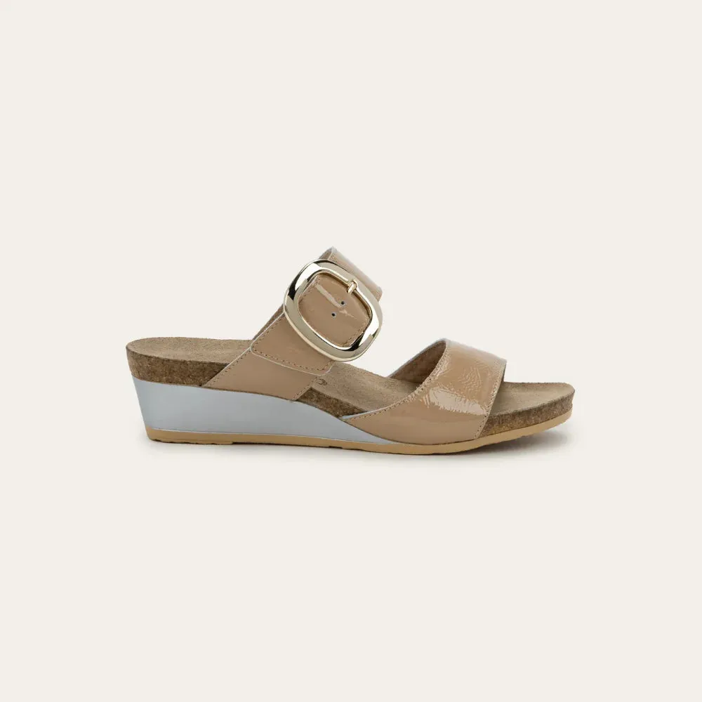 NAOT MAGIC - CAMEL PATENT Injury Safe Morning Walk