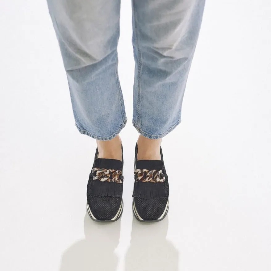 SOFTWAVES SLIP-ON WEDGE SNEAKER - BLACK - 77808BLK Ventilated Design Anti Slip