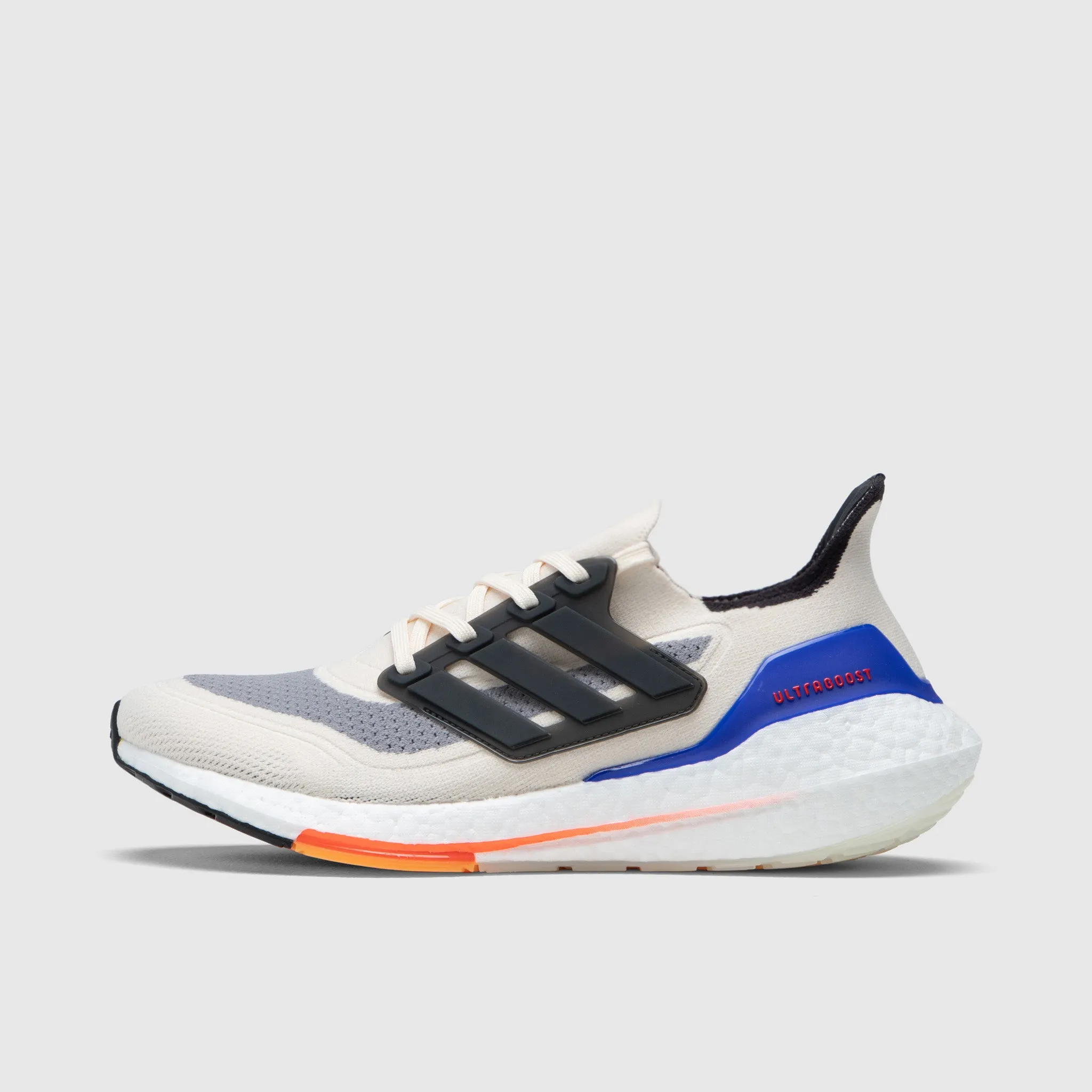 Gym Shoes Cushioning Tech adidas Ultraboost 21 White / Carbon - Solar Red