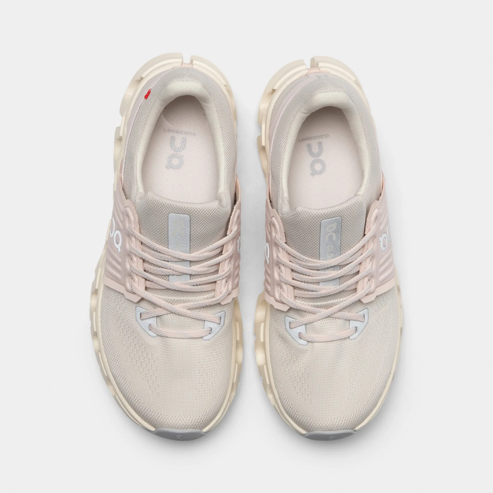 Shock Diffusion Technology Contoured Sole On JD Women's Cloudswift 4 Dew / Shell