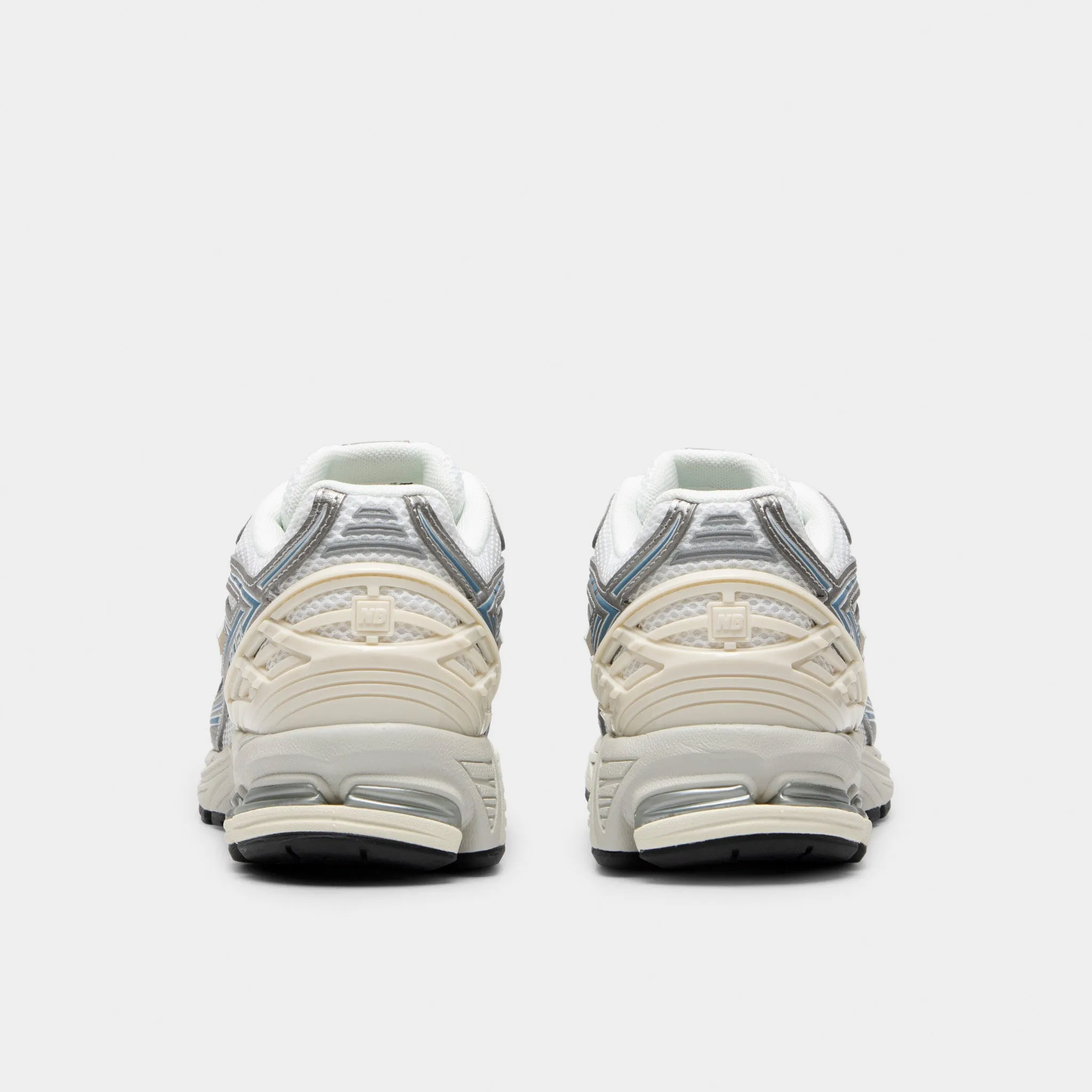 Ultra-soft cushioning New Balance 1906R Sea Salt / Blue