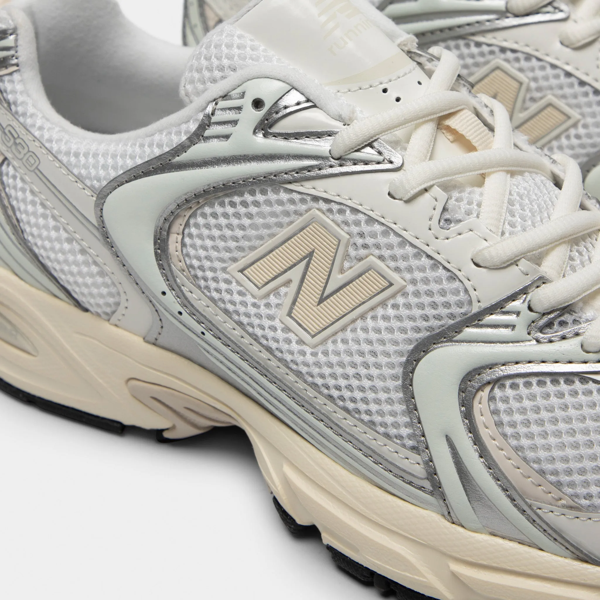 New Balance 530 Silver Metallic / Linen Gym Shoes Classic Form