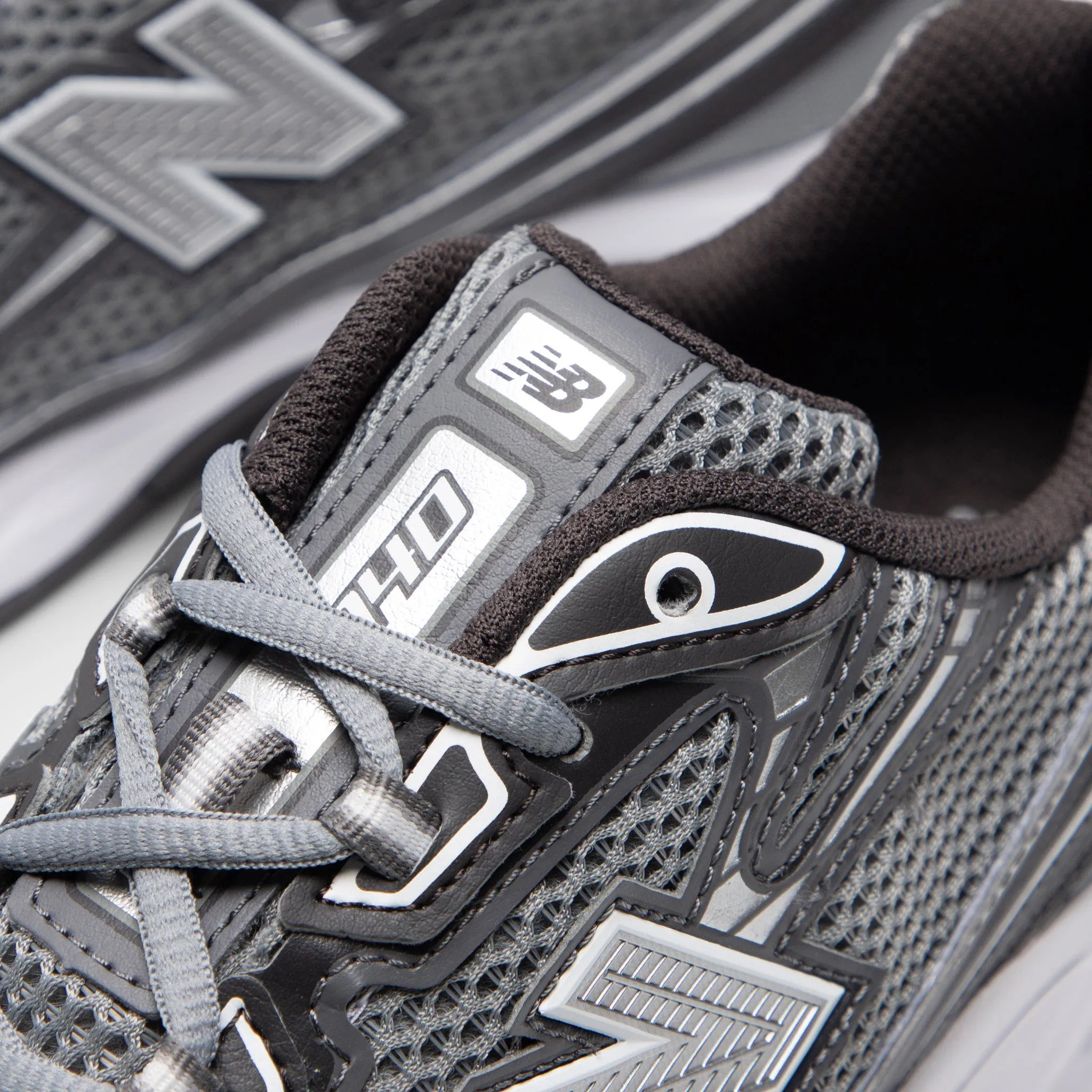 Light Fabric Weatherproof Footwear New Balance 740 Slate Grey / Black Cement