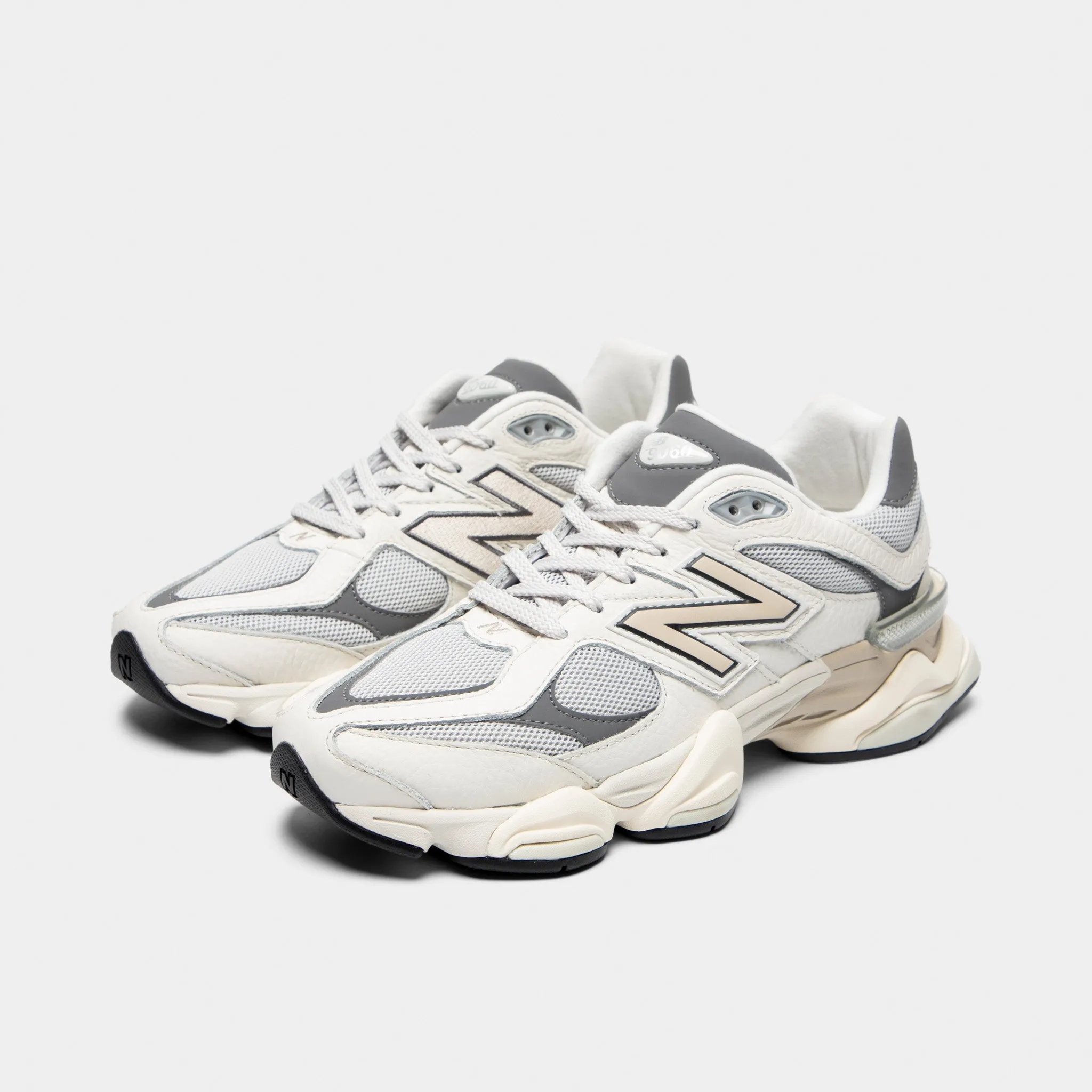 Anti fungal Synthetic Finish New Balance 9060 Sea Salt / Castlerock