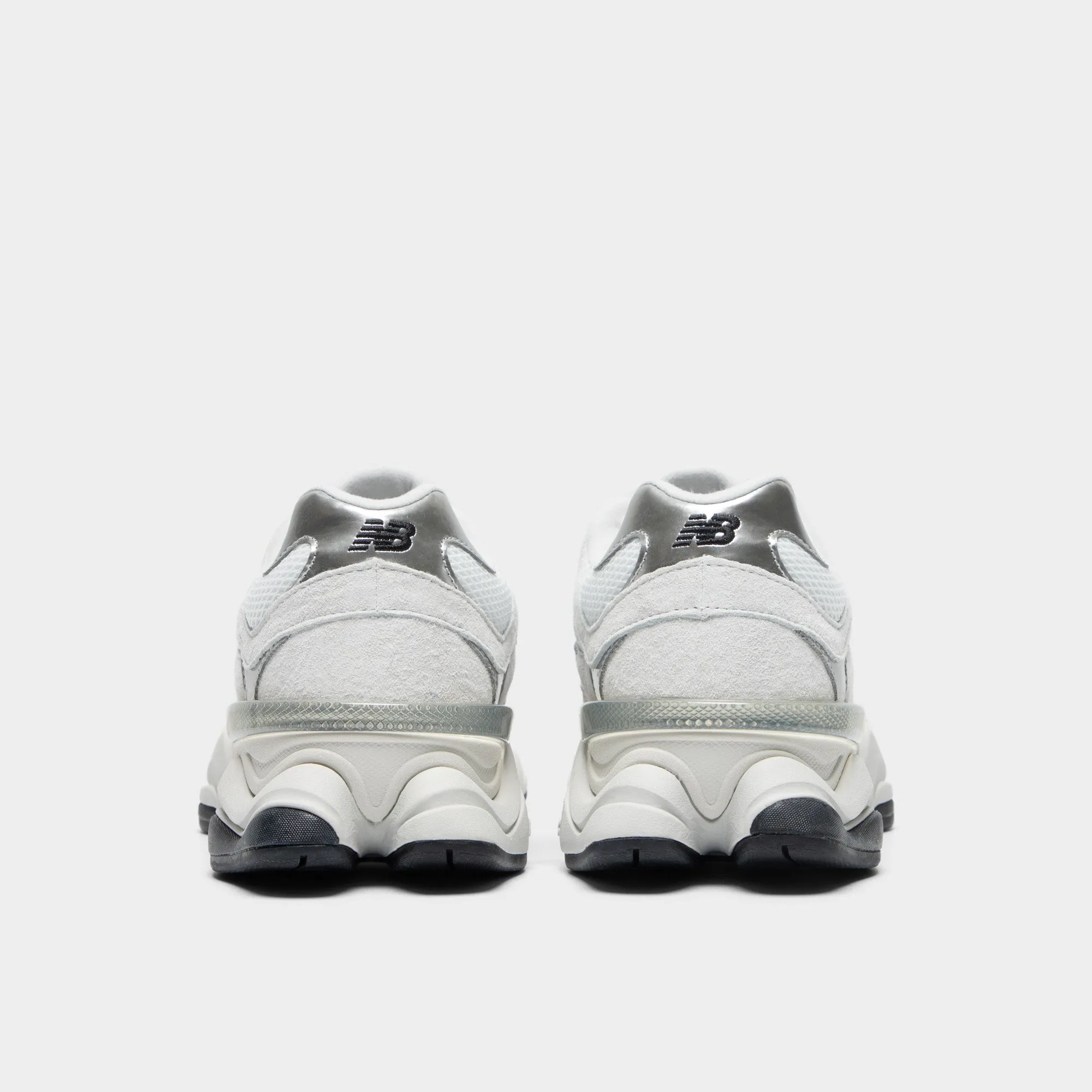Lightweight Cushioned Sole New Balance 9060 White / Silver