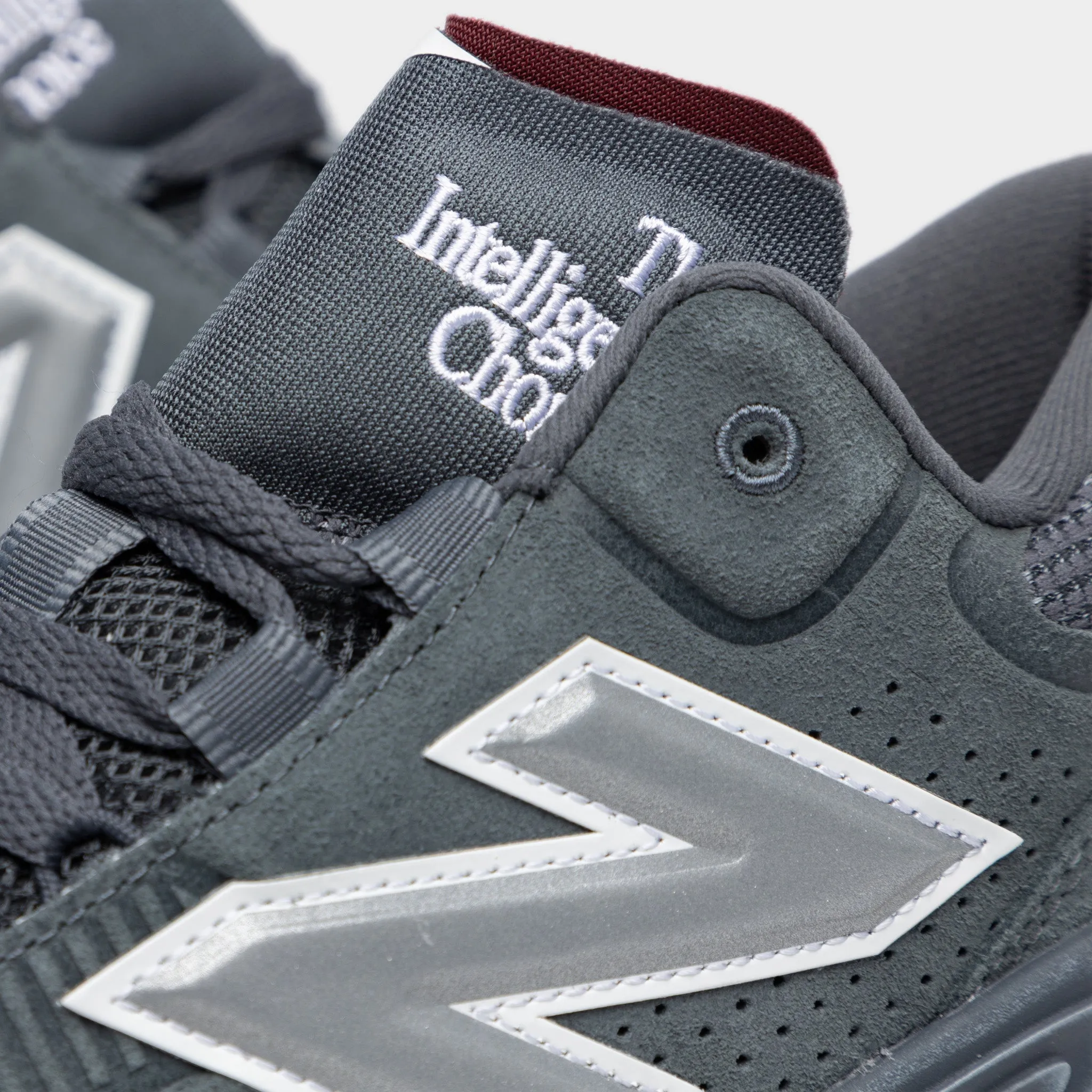 Lightweight Cushioning New Balance Fresh Foam BB V2 Graphite / Titanium - Mercury Red
