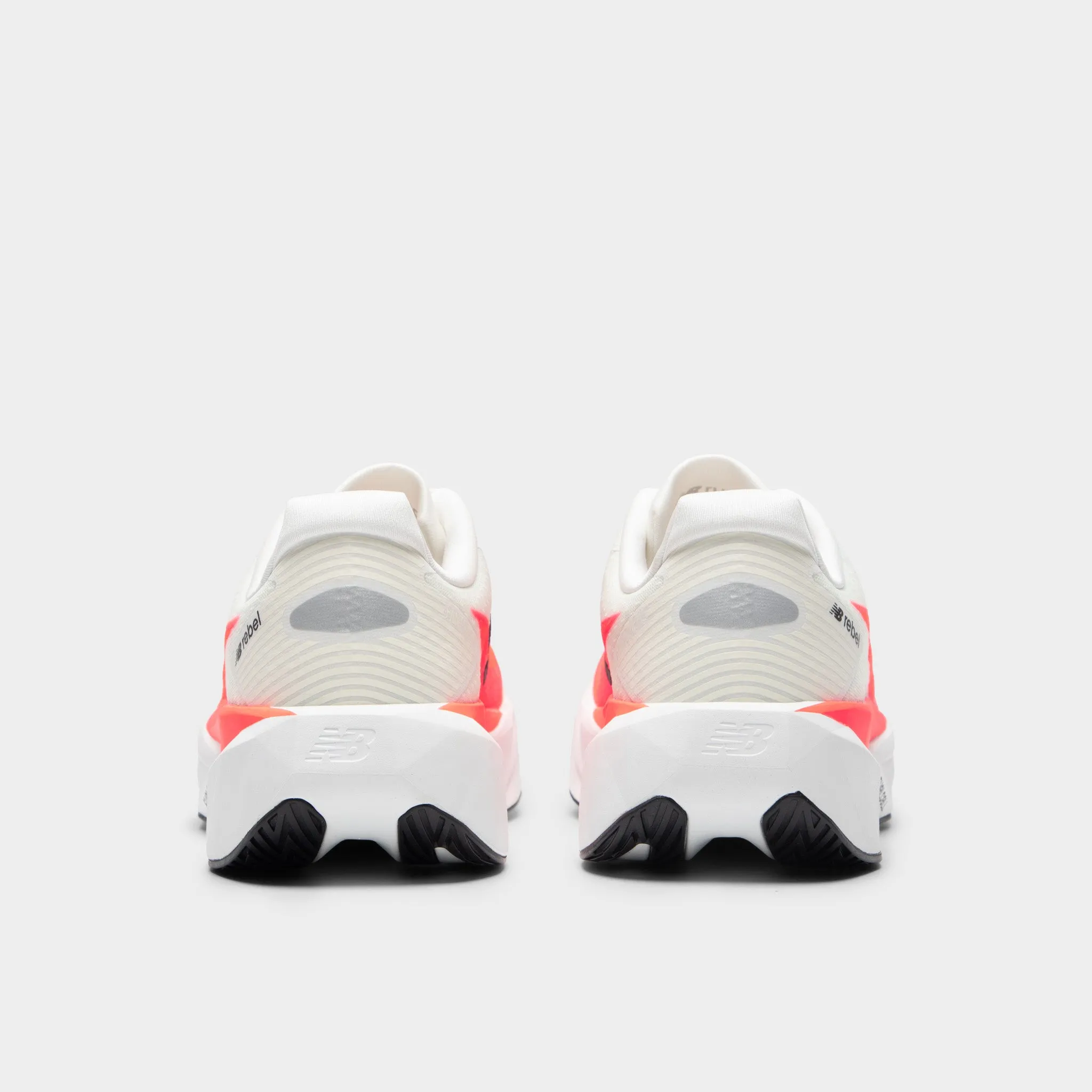Street Step Tennis Court New Balance FuelCell Rebel v5 White / Pink